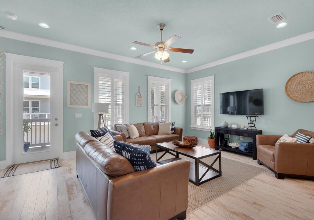 BY THE SEA - Residential