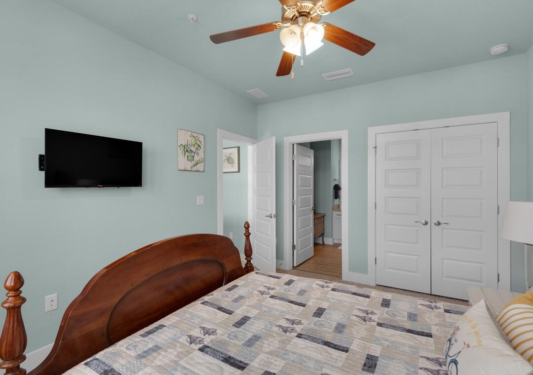 BY THE SEA - Residential