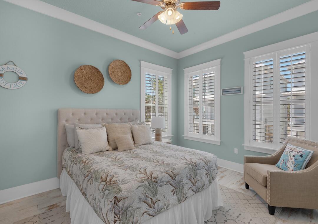 BY THE SEA - Residential