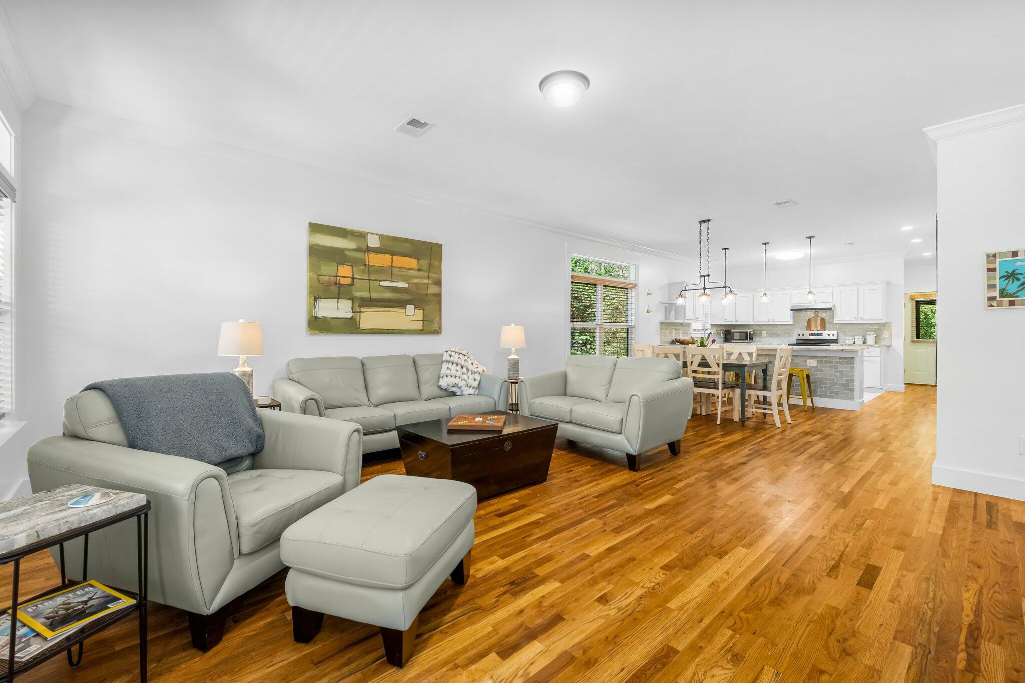 MAGNOLIA BEACH - Residential