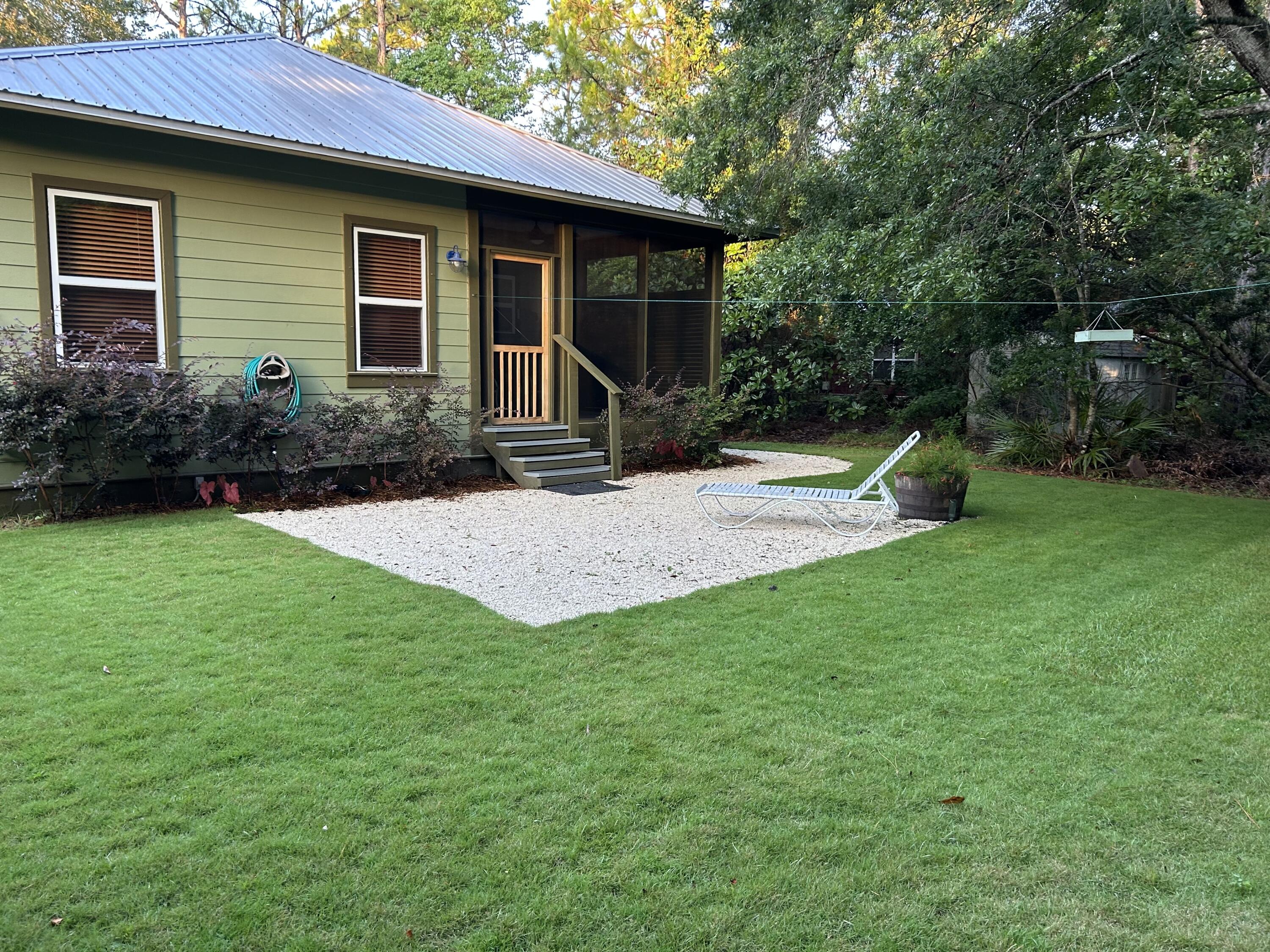 MAGNOLIA BEACH - Residential