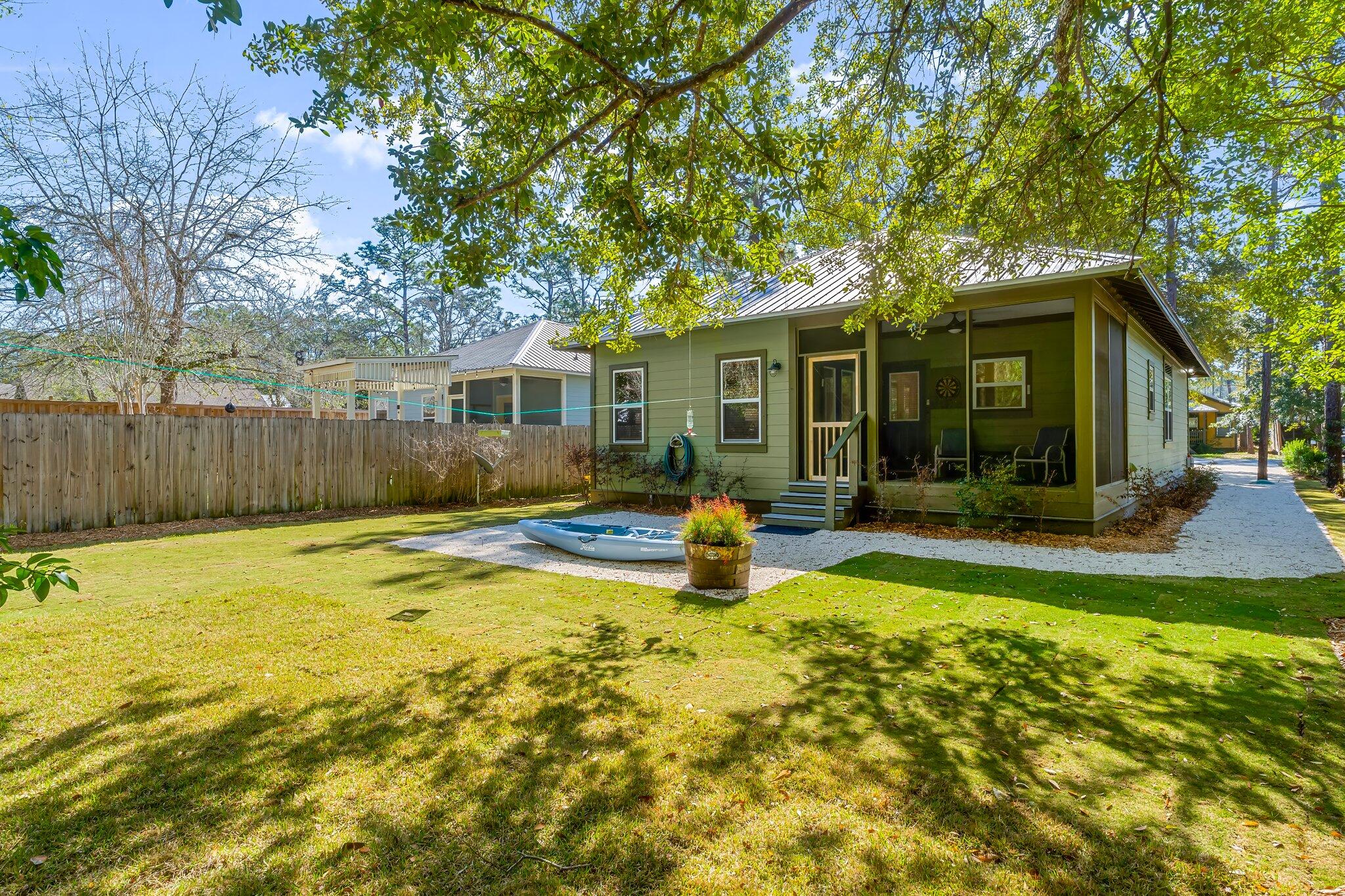 MAGNOLIA BEACH - Residential