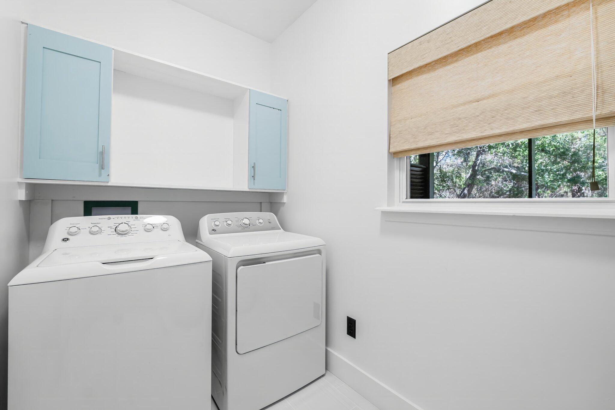 MAGNOLIA BEACH - Residential