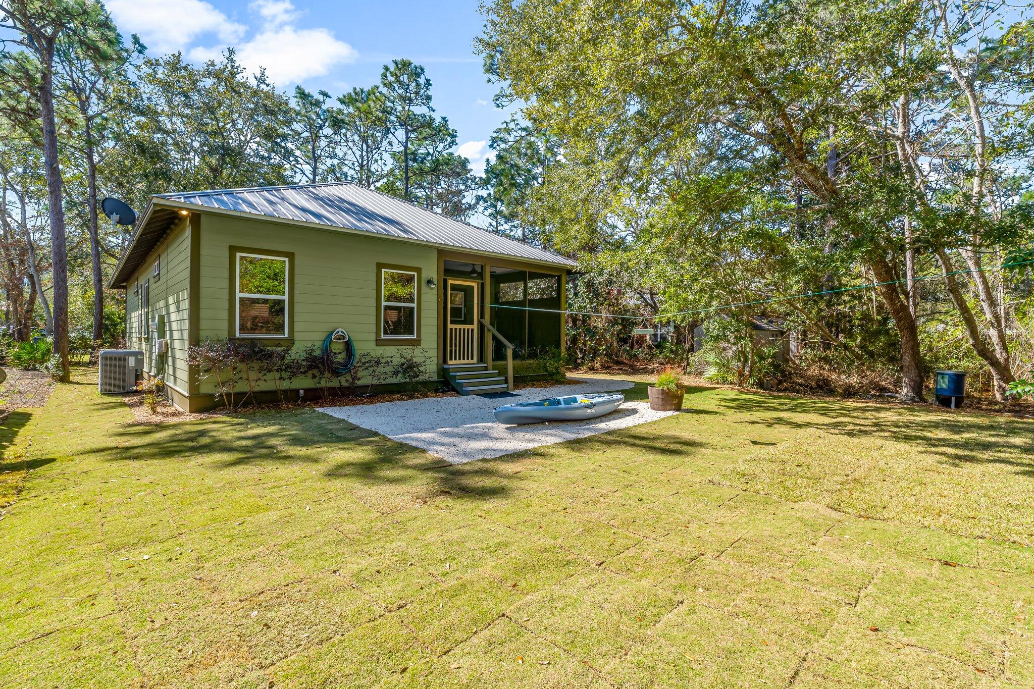 MAGNOLIA BEACH - Residential