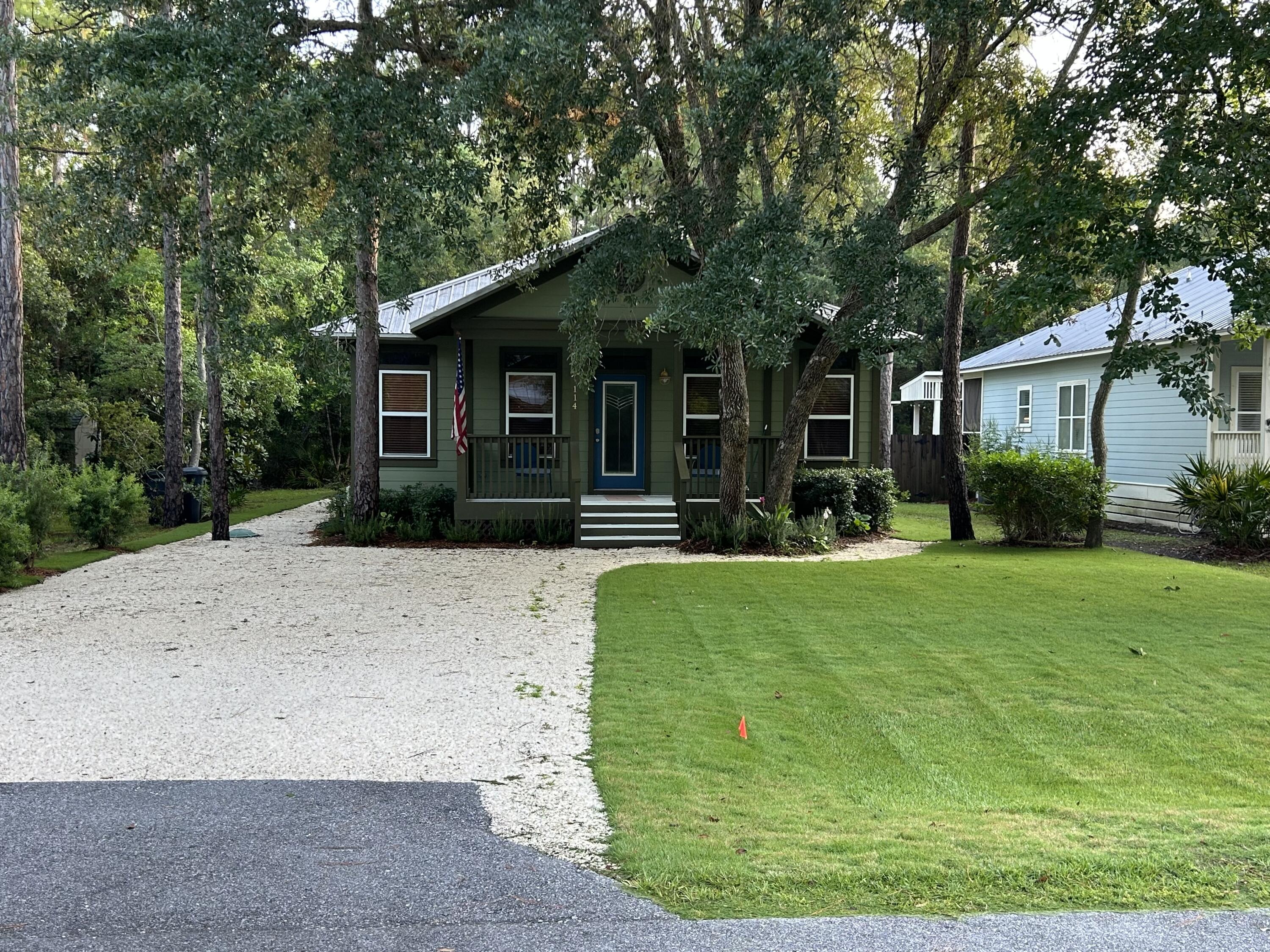 MAGNOLIA BEACH - Residential