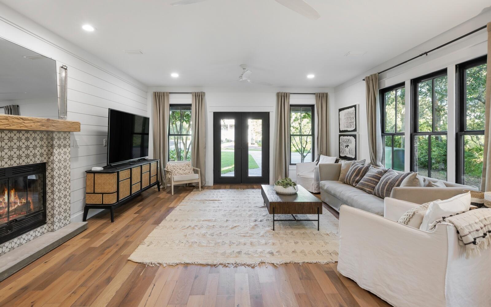 BEACH HIGHLAND 1ST ADD - Residential