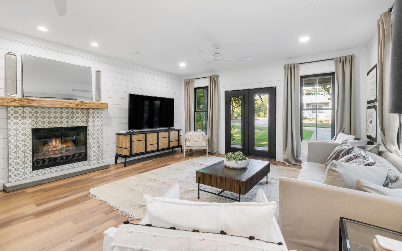 BEACH HIGHLAND 1ST ADD - Residential
