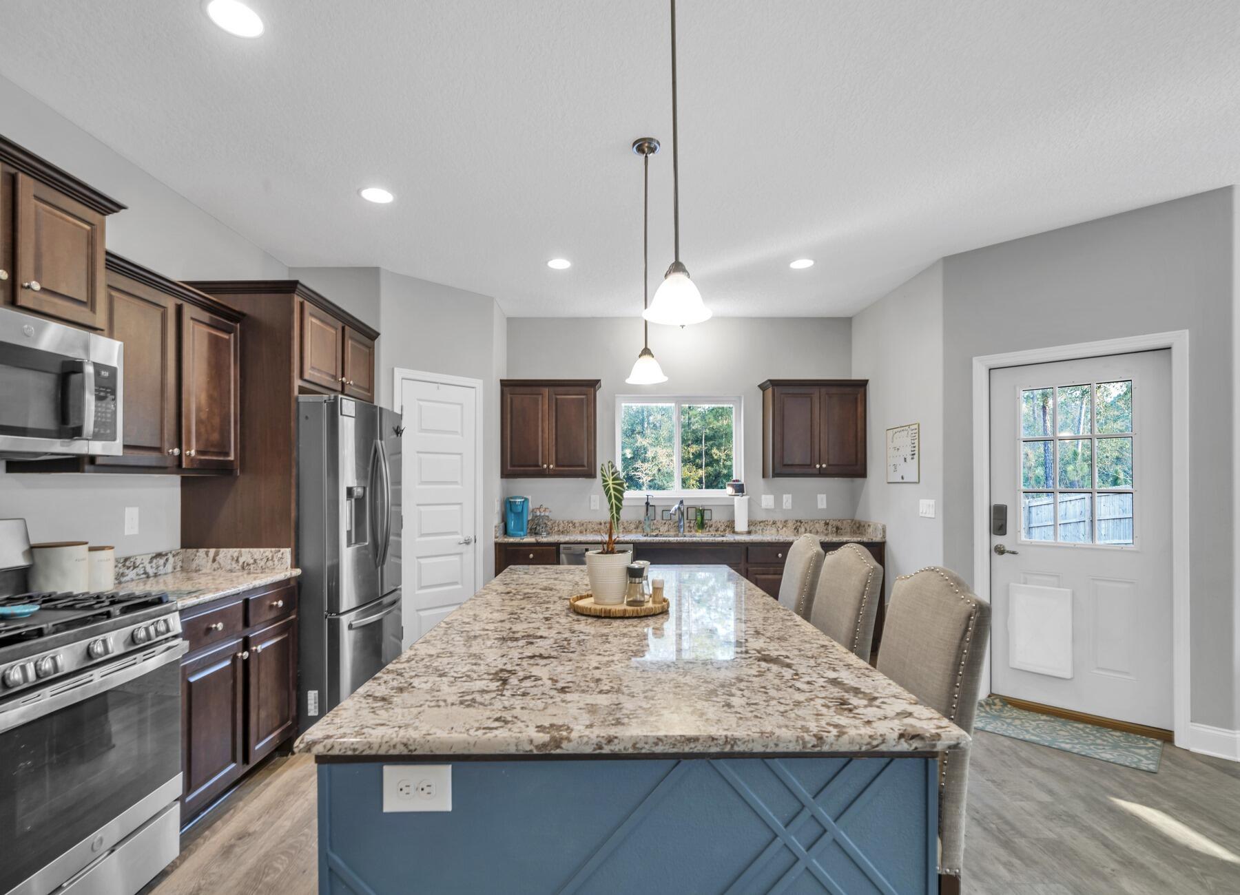 Nature Lake - Residential