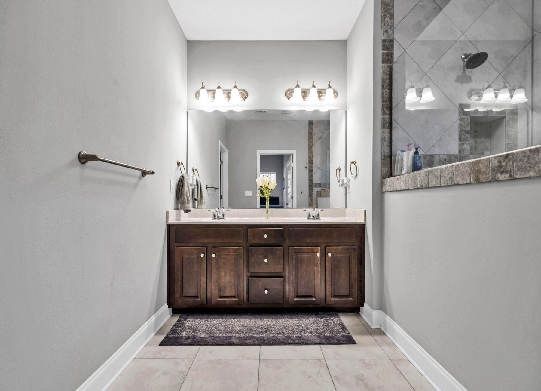 Nature Lake - Residential