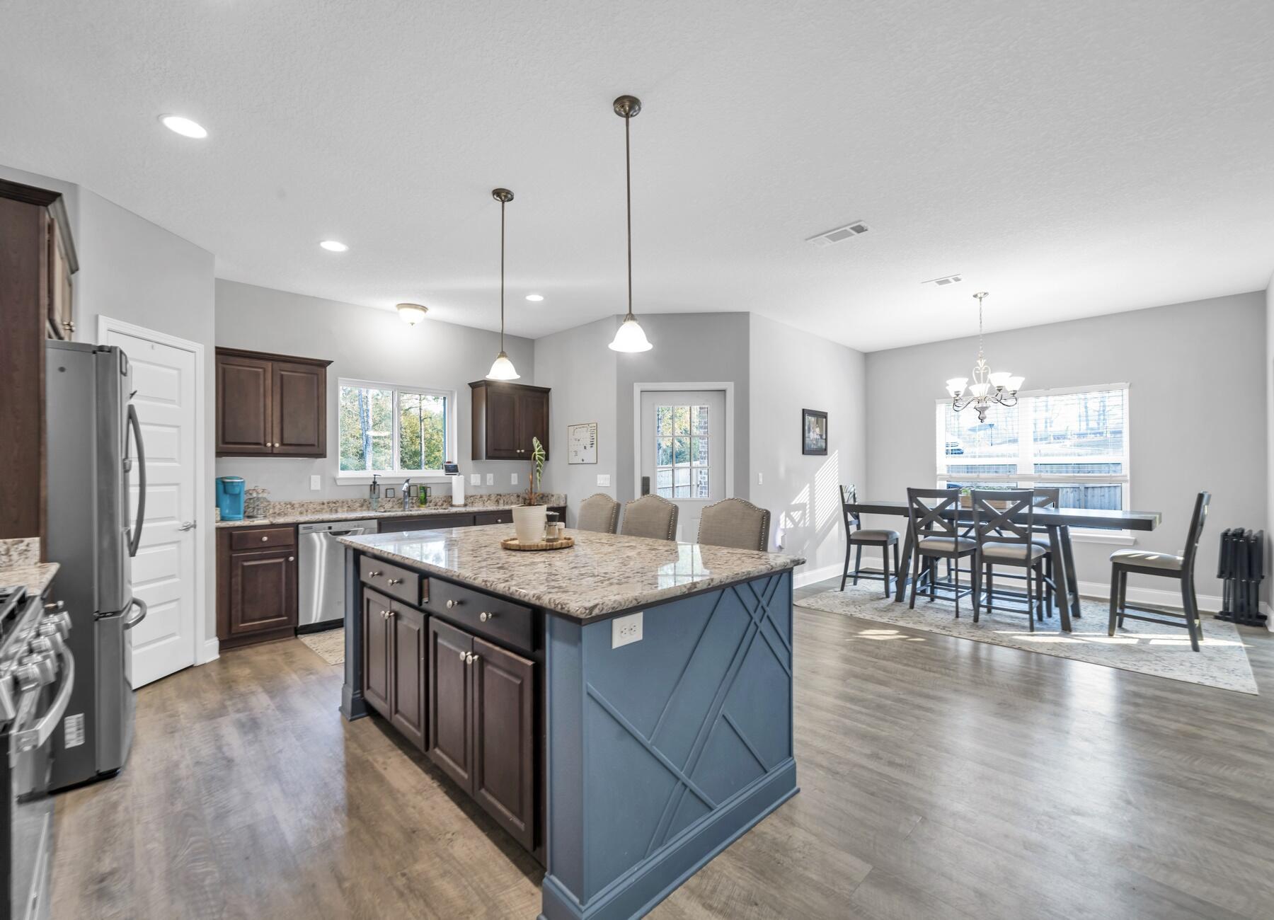 Nature Lake - Residential