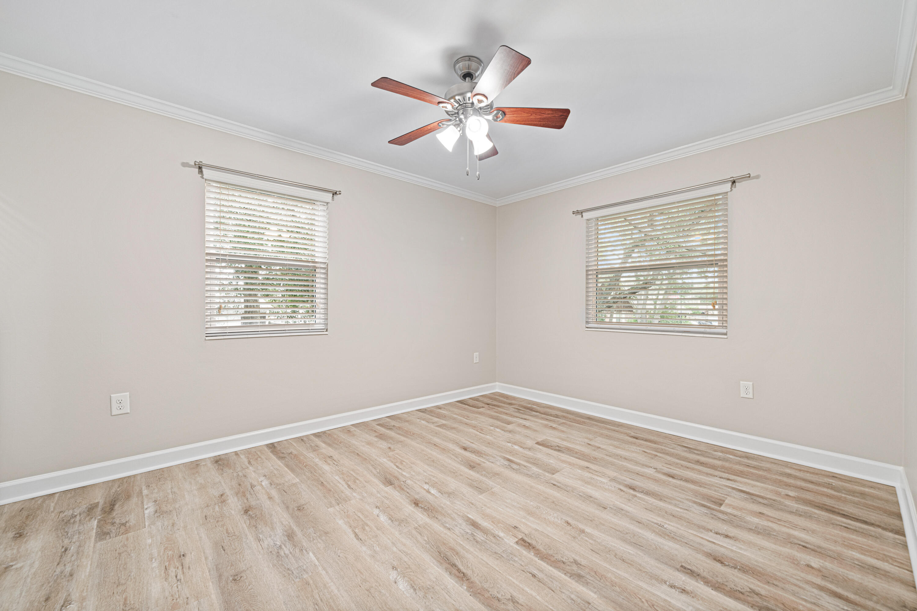 KENWOOD S/D 3RD ADDN - Residential