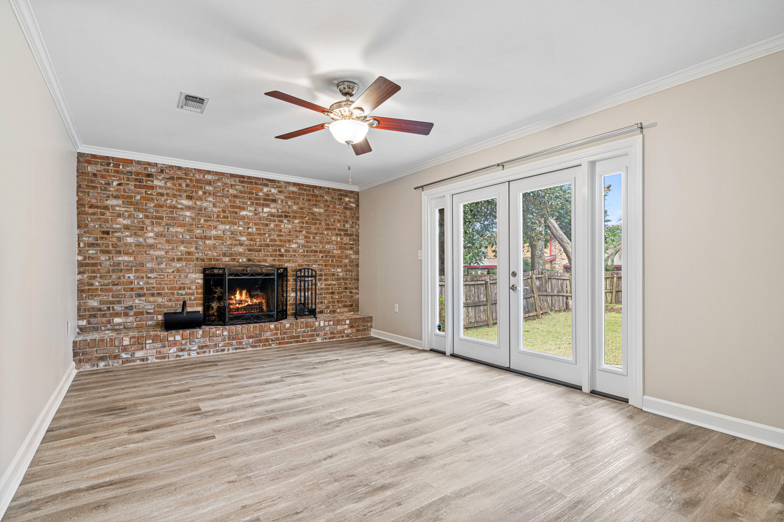 KENWOOD S/D 3RD ADDN - Residential