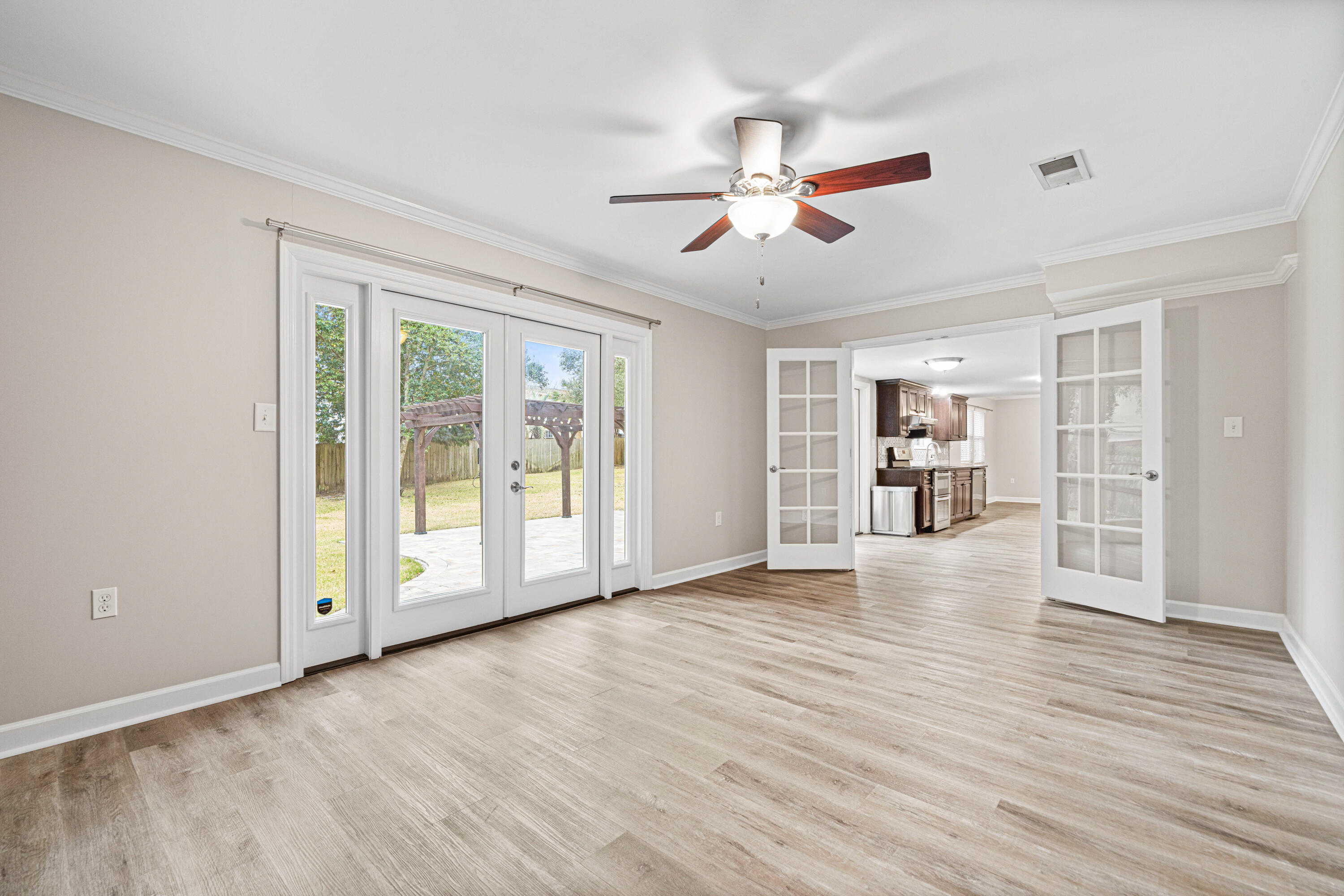 KENWOOD S/D 3RD ADDN - Residential