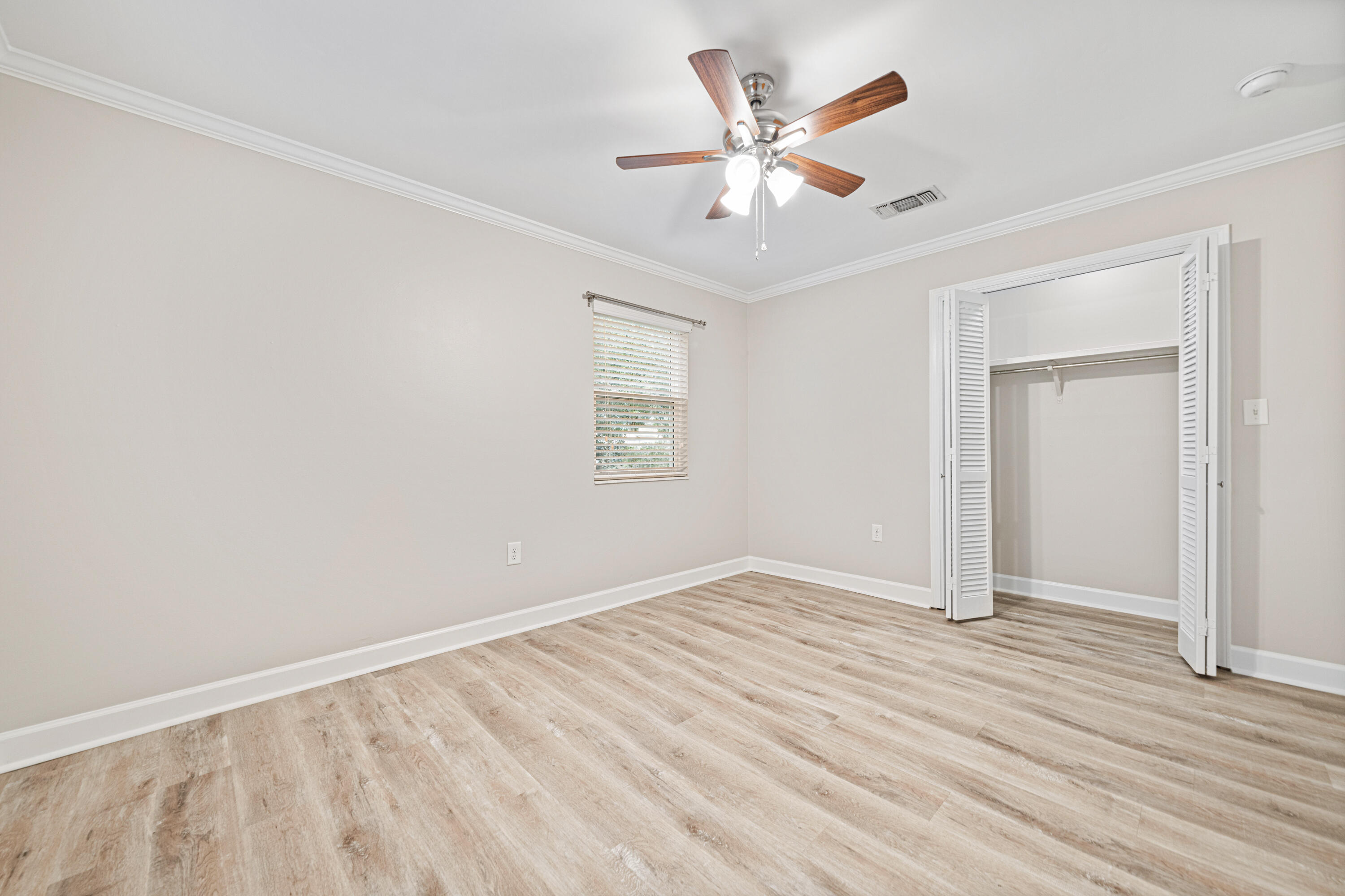 KENWOOD S/D 3RD ADDN - Residential