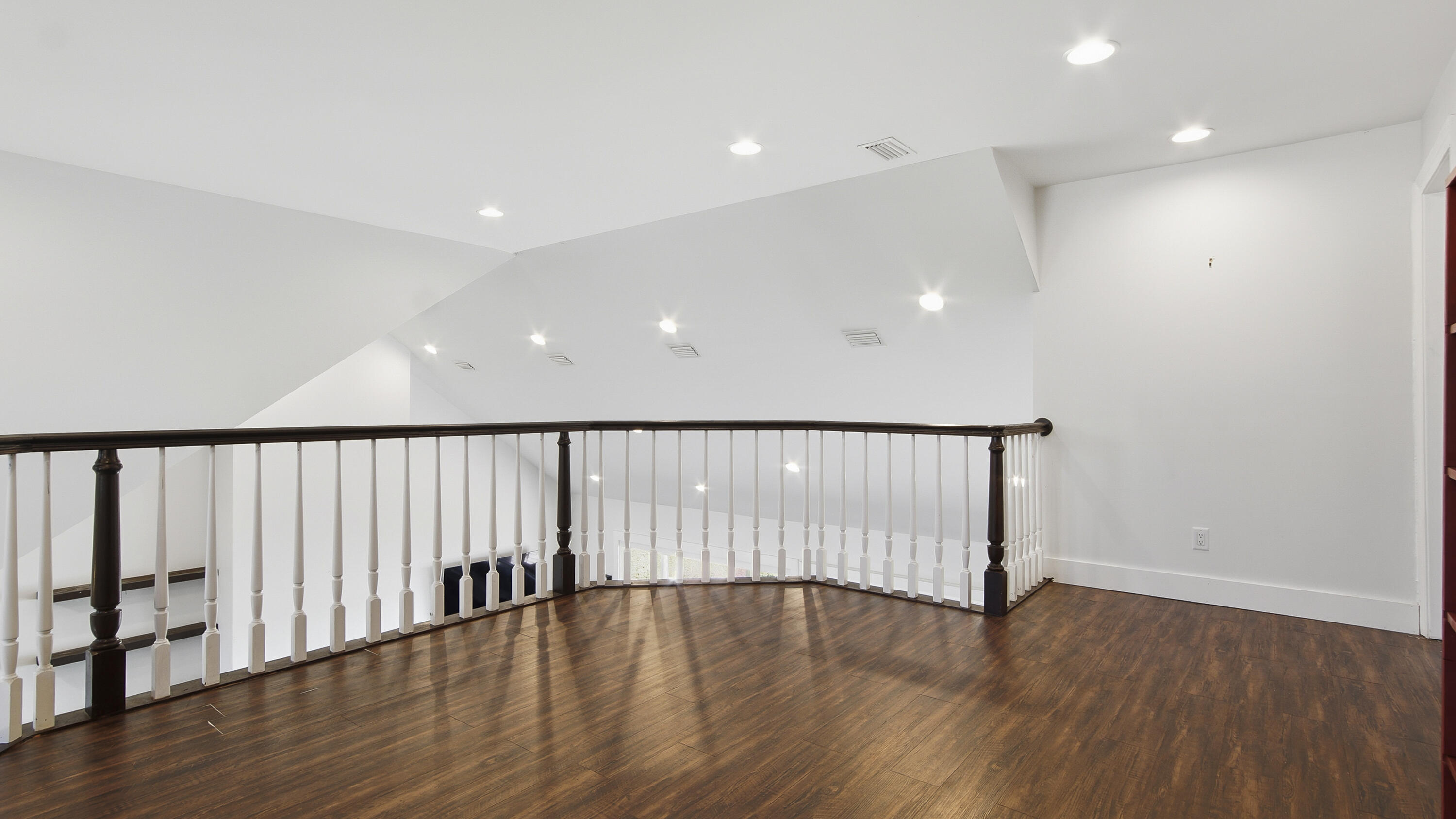 LEISURE SHORES/ Panama Country Club - Residential