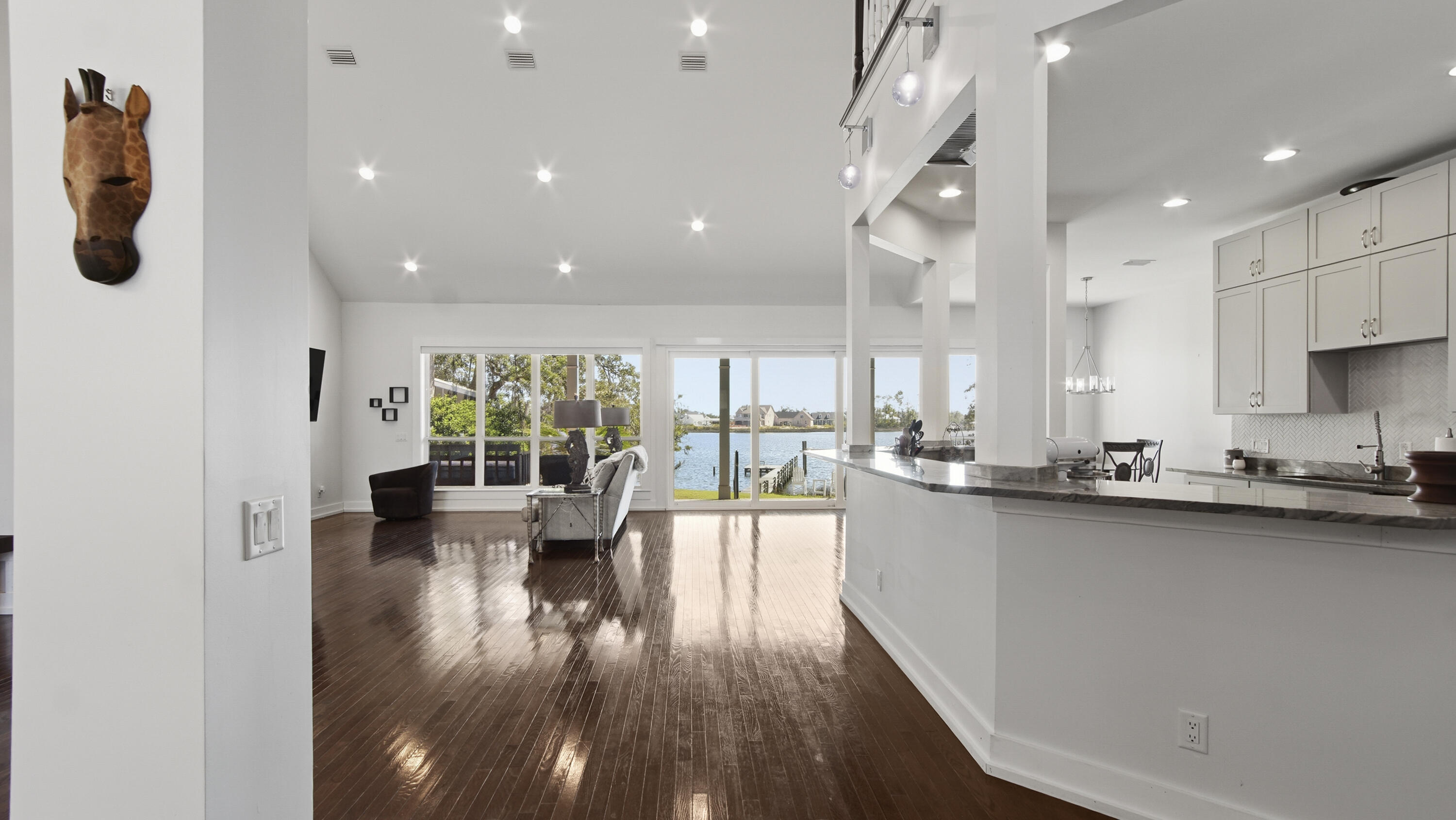 LEISURE SHORES/ Panama Country Club - Residential