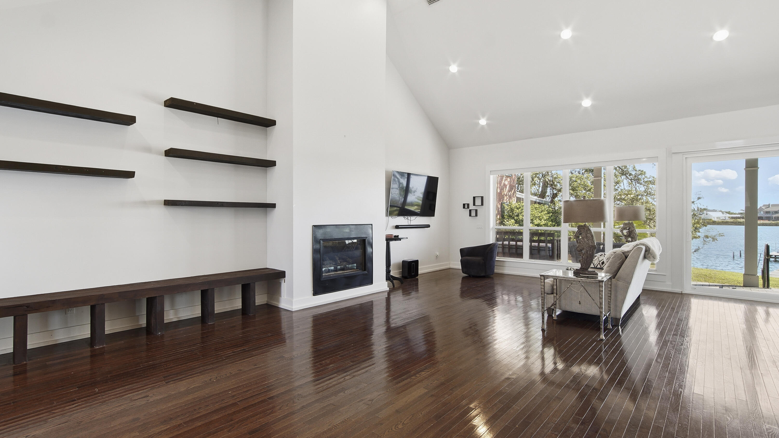 LEISURE SHORES/ Panama Country Club - Residential