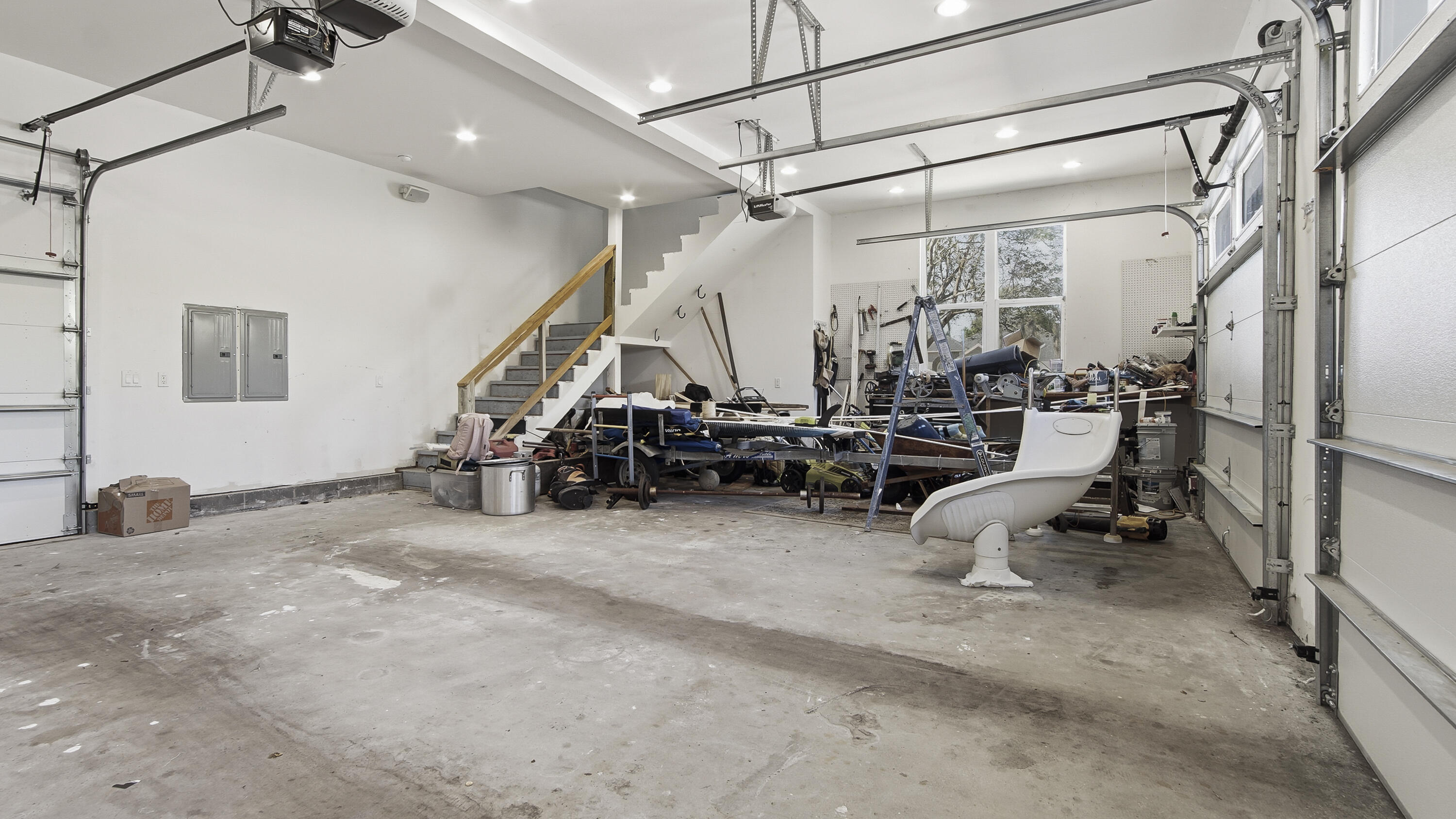 LEISURE SHORES/ Panama Country Club - Residential