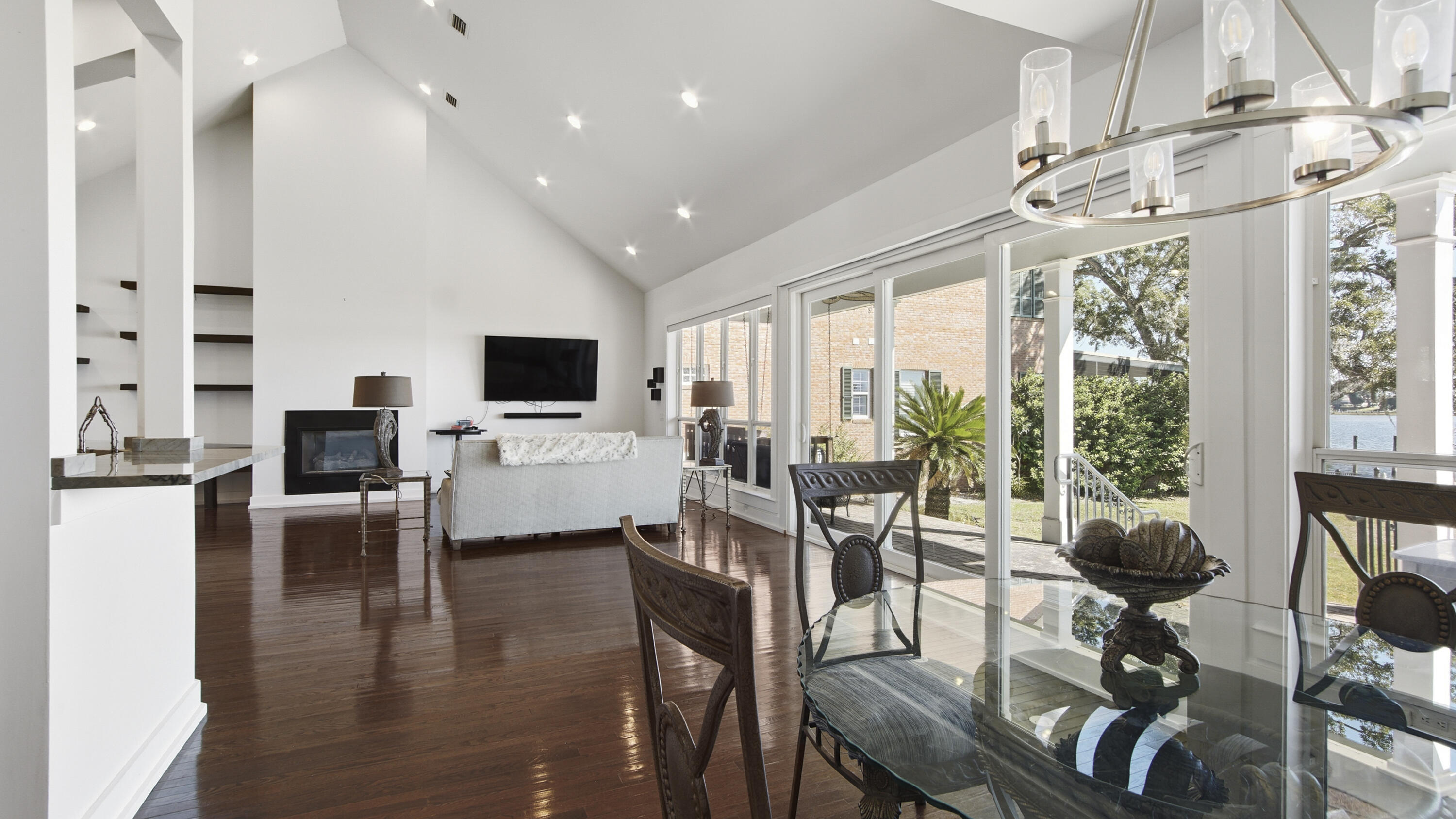 LEISURE SHORES/ Panama Country Club - Residential