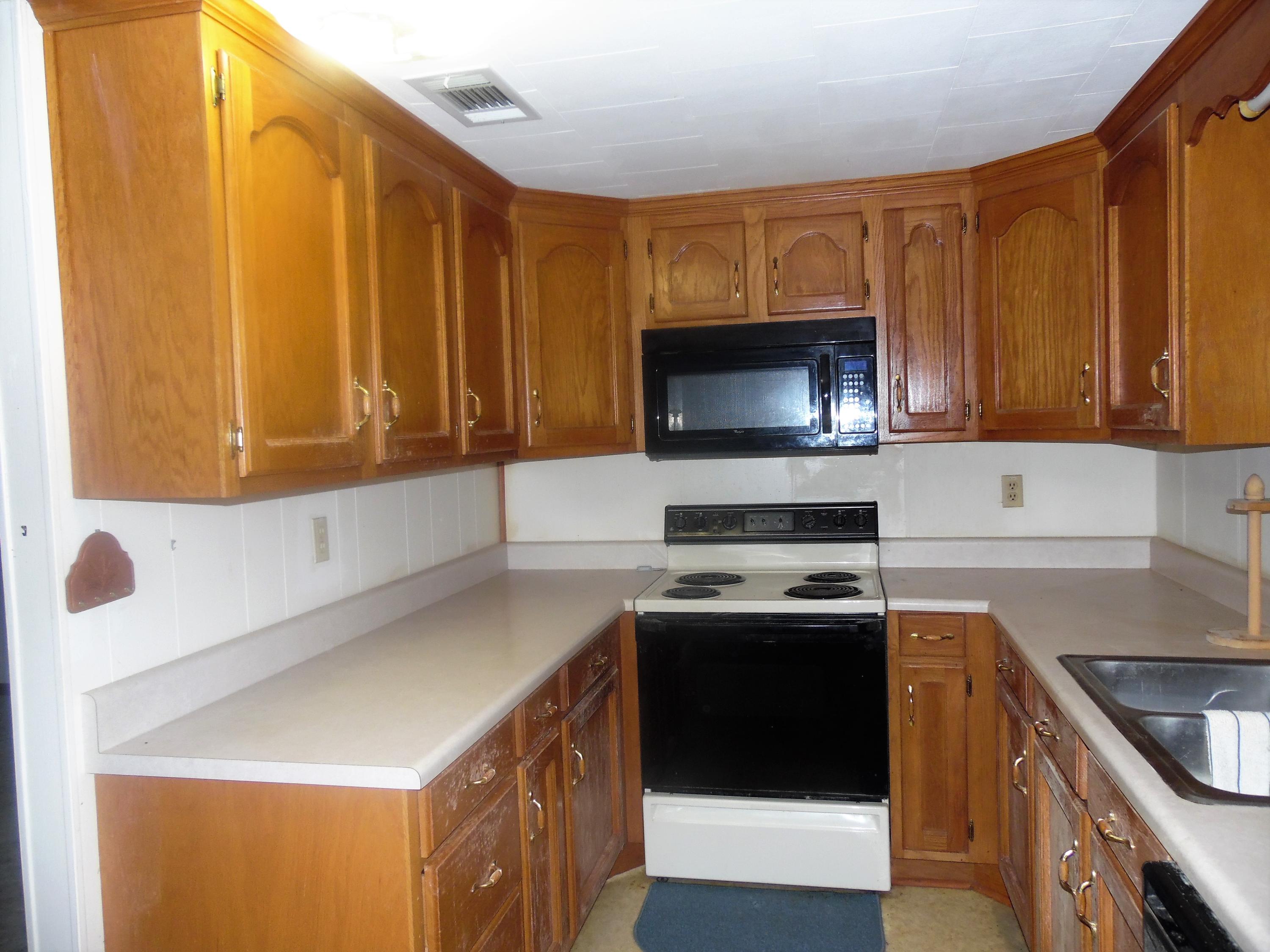 CHRISTIAN LIFE CENTER 1 UNREC - Residential