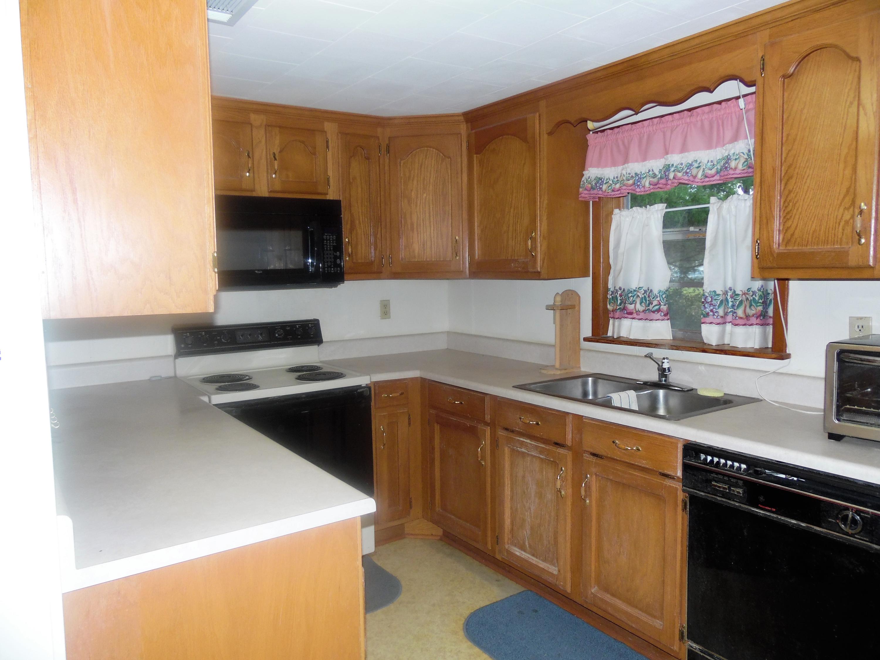 CHRISTIAN LIFE CENTER 1 UNREC - Residential