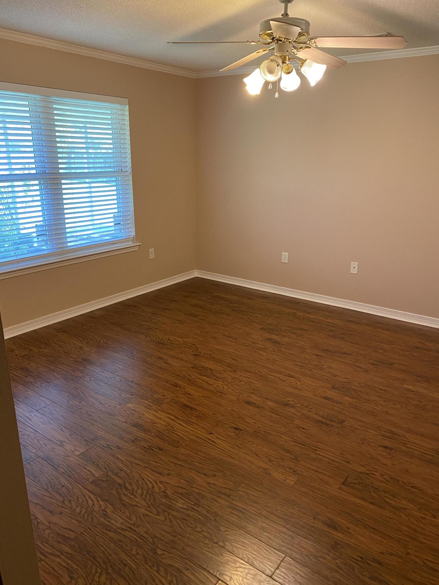 HAMPTON RIDGE ESTATES - Residential