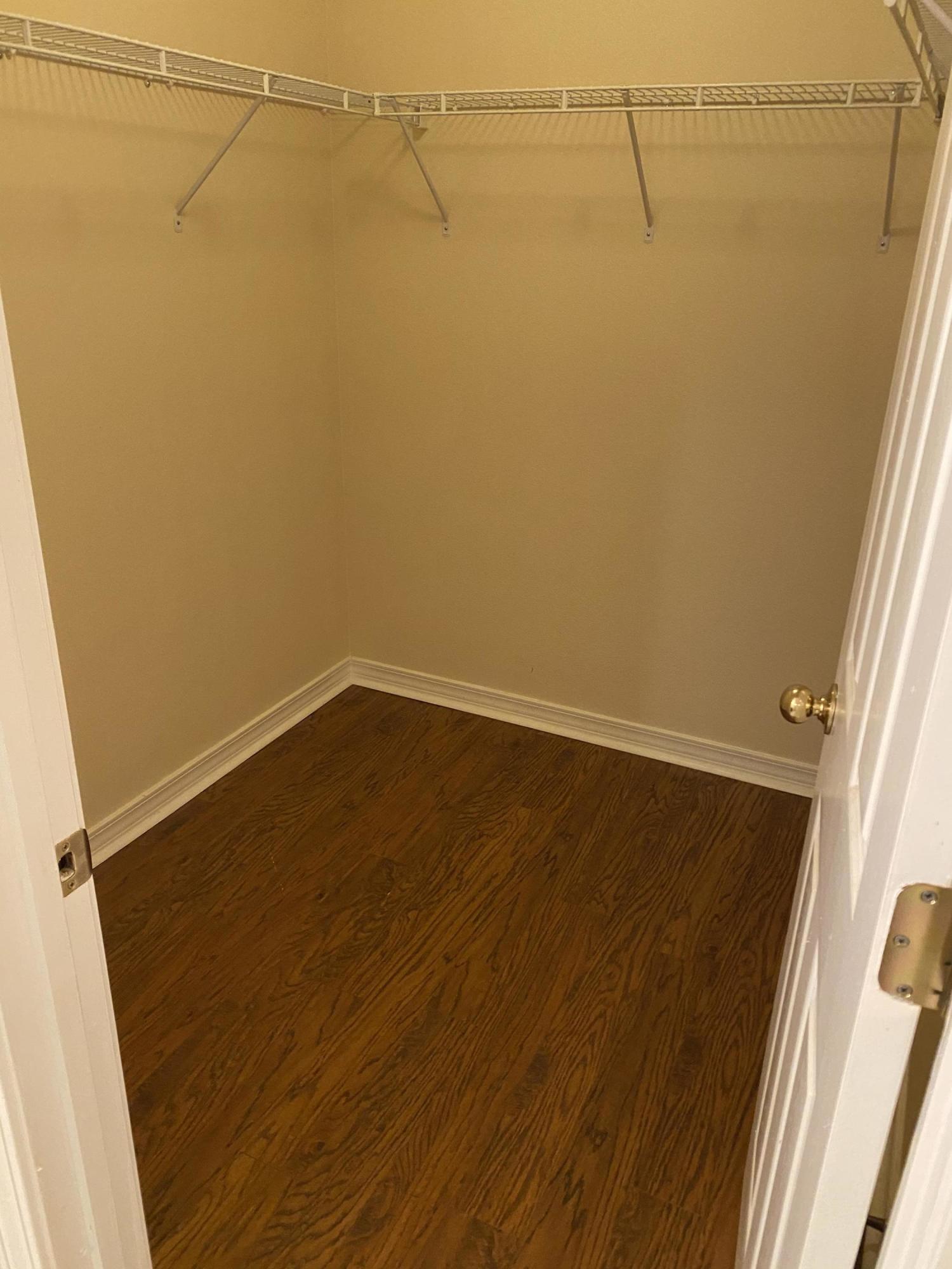 HAMPTON RIDGE ESTATES - Residential