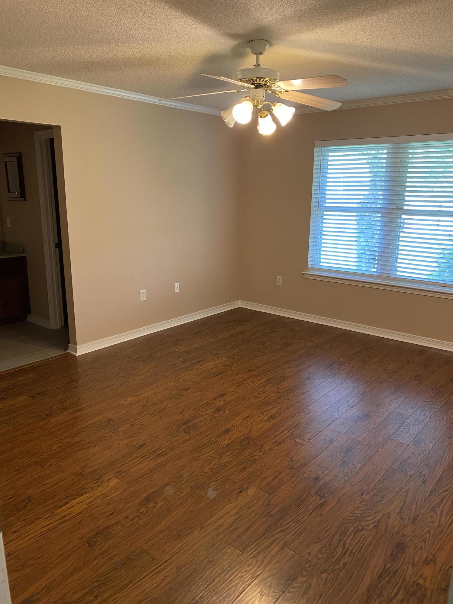 HAMPTON RIDGE ESTATES - Residential