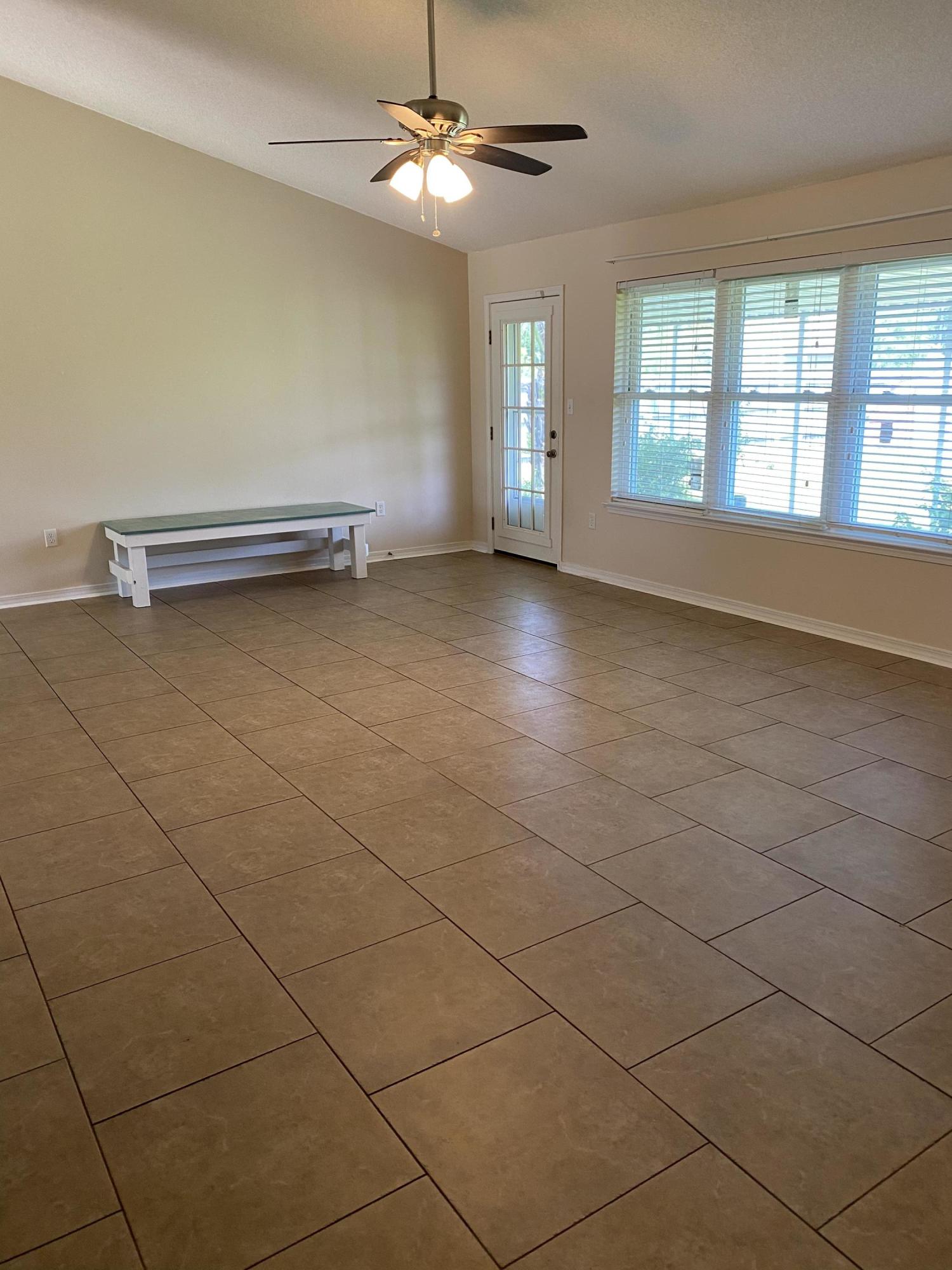 HAMPTON RIDGE ESTATES - Residential