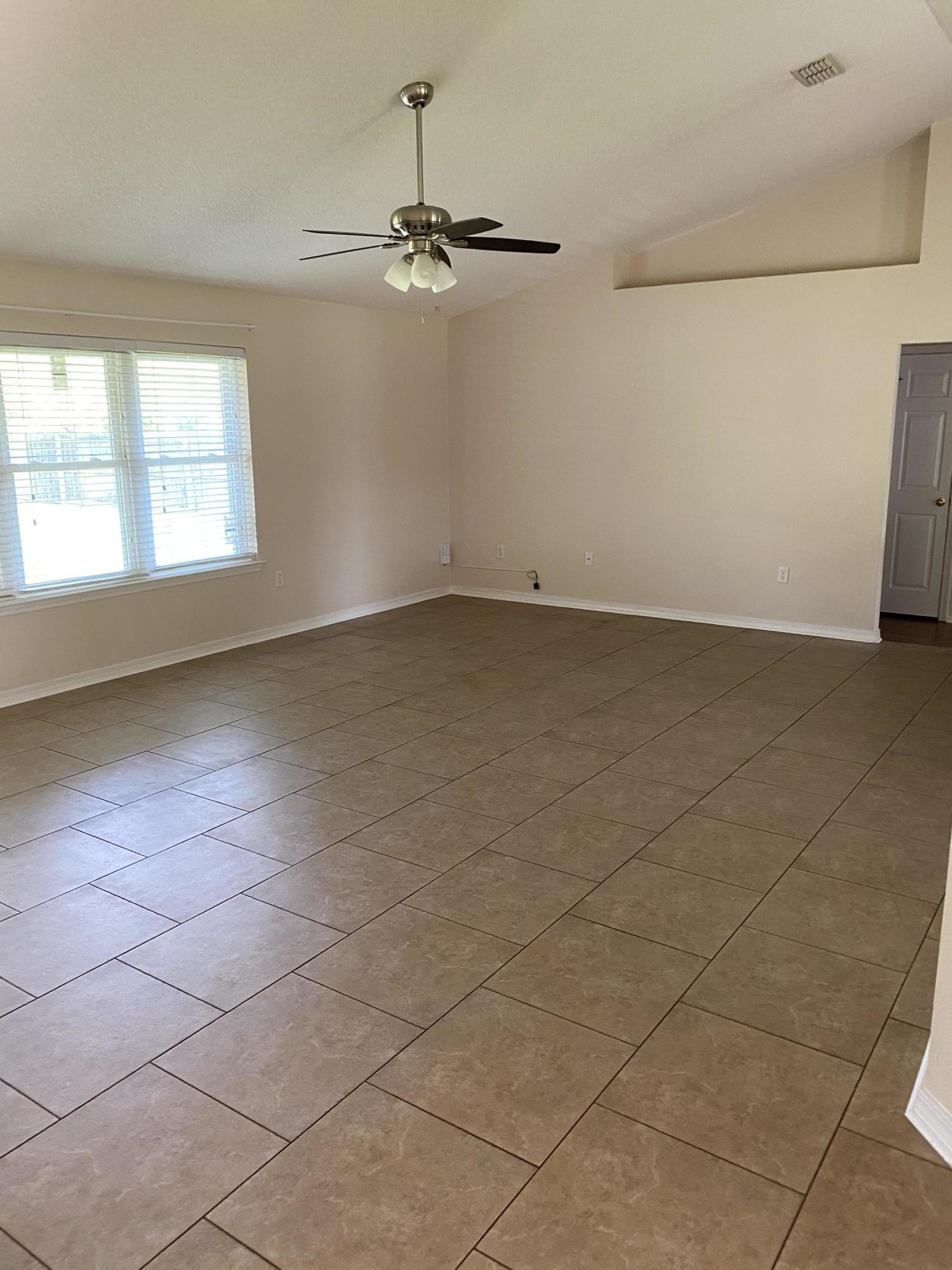 HAMPTON RIDGE ESTATES - Residential