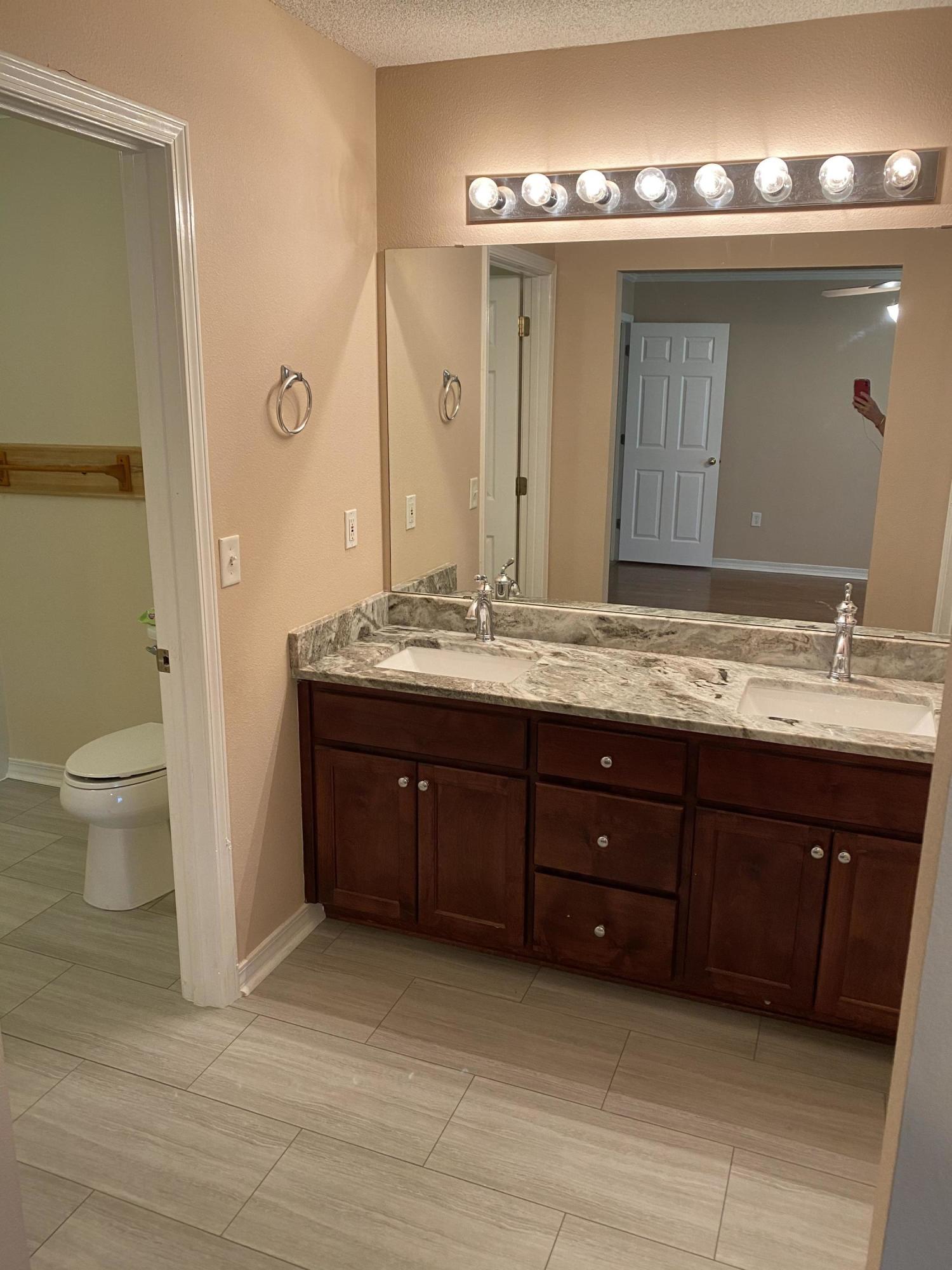 HAMPTON RIDGE ESTATES - Residential