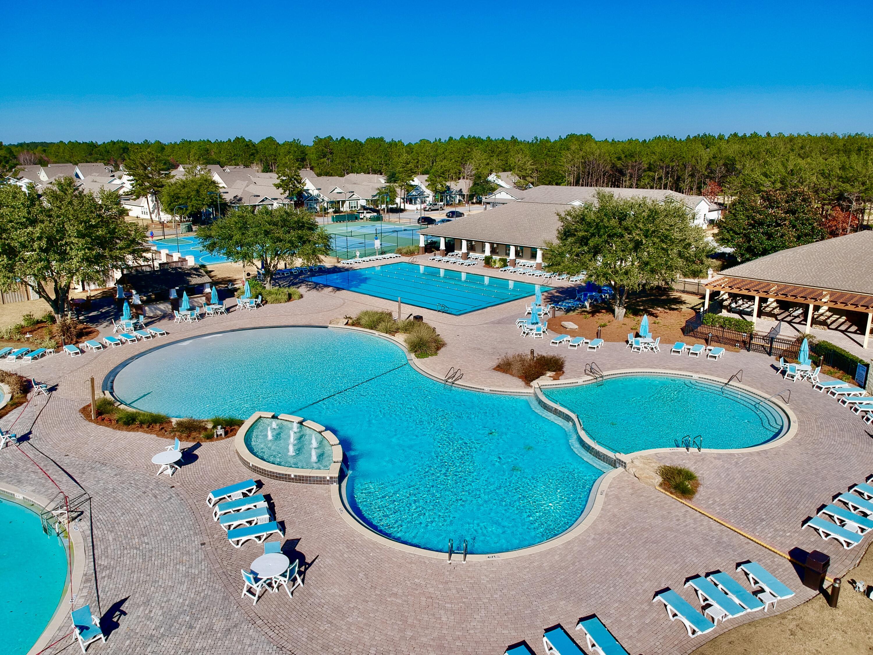 HAMMOCK BAY - Residential