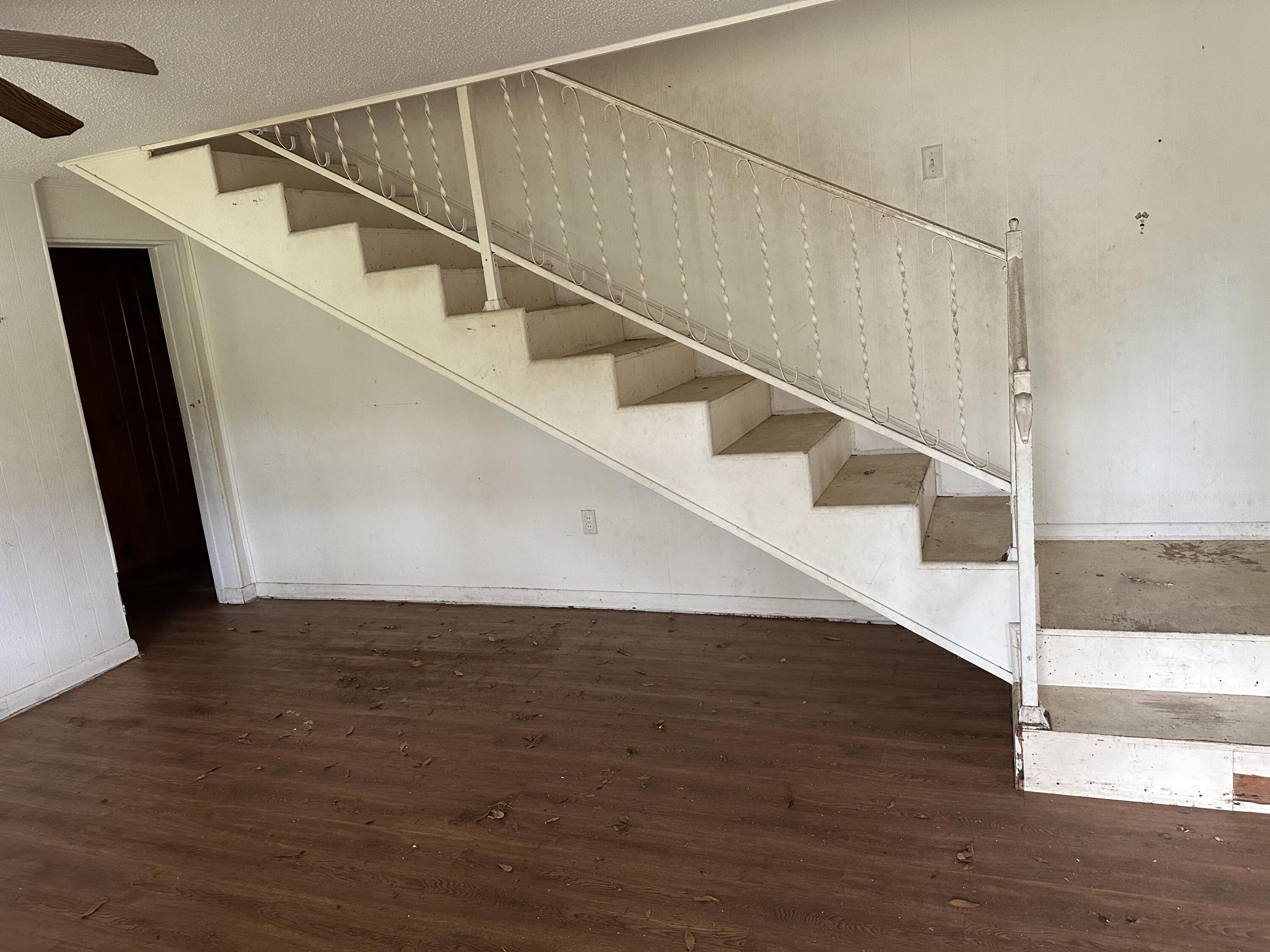 WEST HILL - Residential