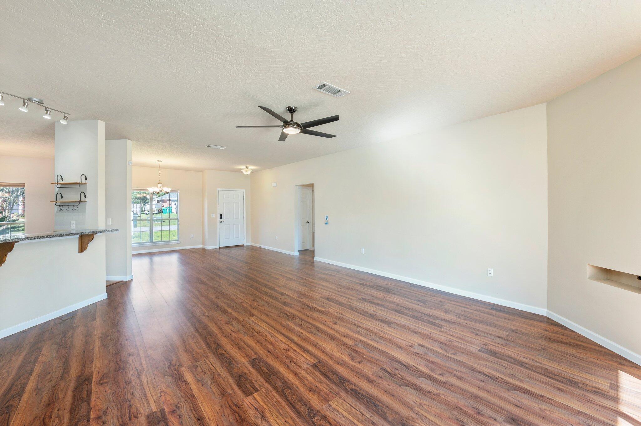 LEE FARMS PH I LOT 5 BLK D - Residential