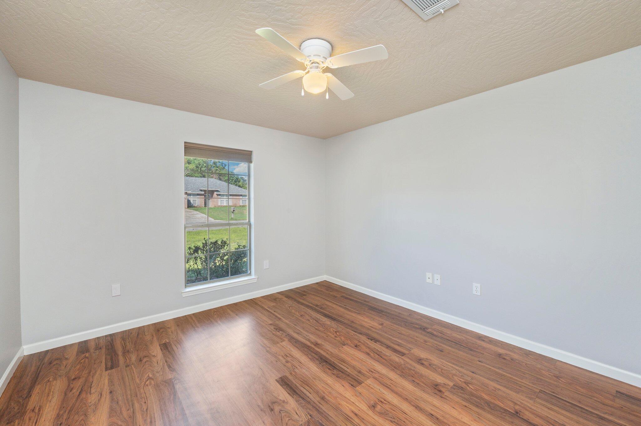 LEE FARMS PH I LOT 5 BLK D - Residential