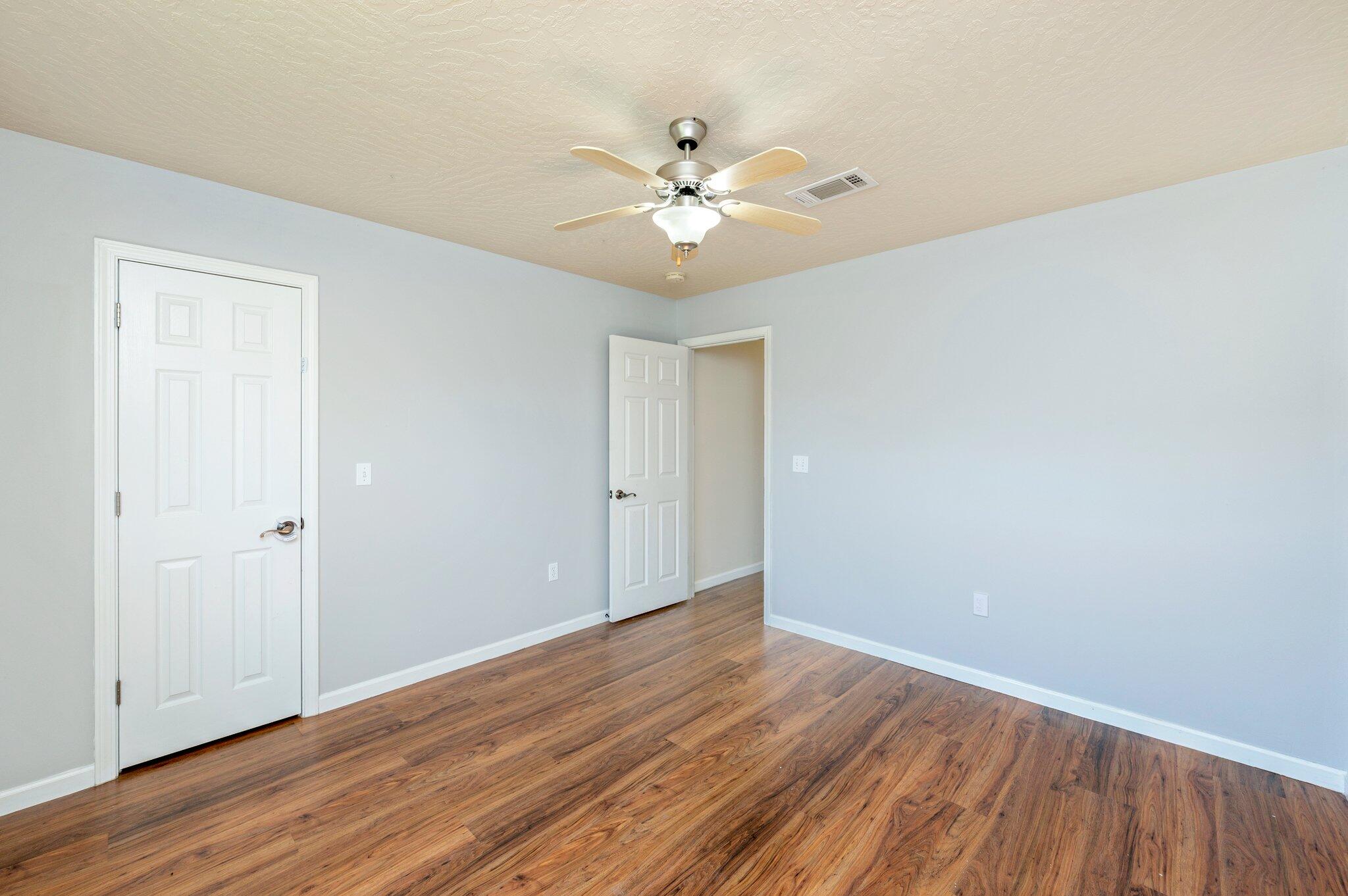 LEE FARMS PH I LOT 5 BLK D - Residential