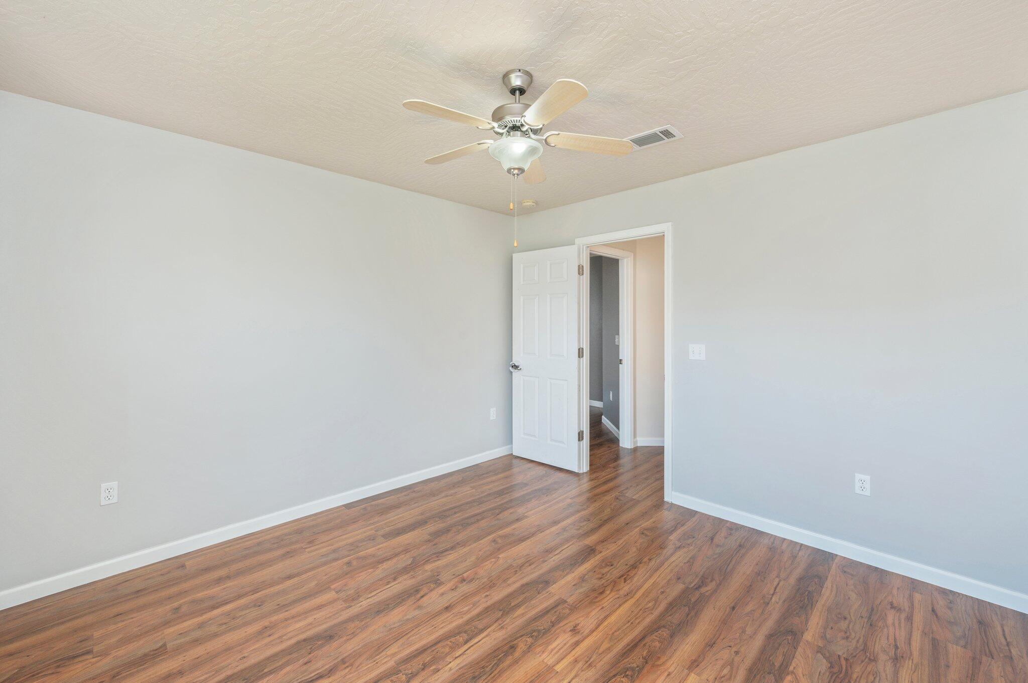 LEE FARMS PH I LOT 5 BLK D - Residential