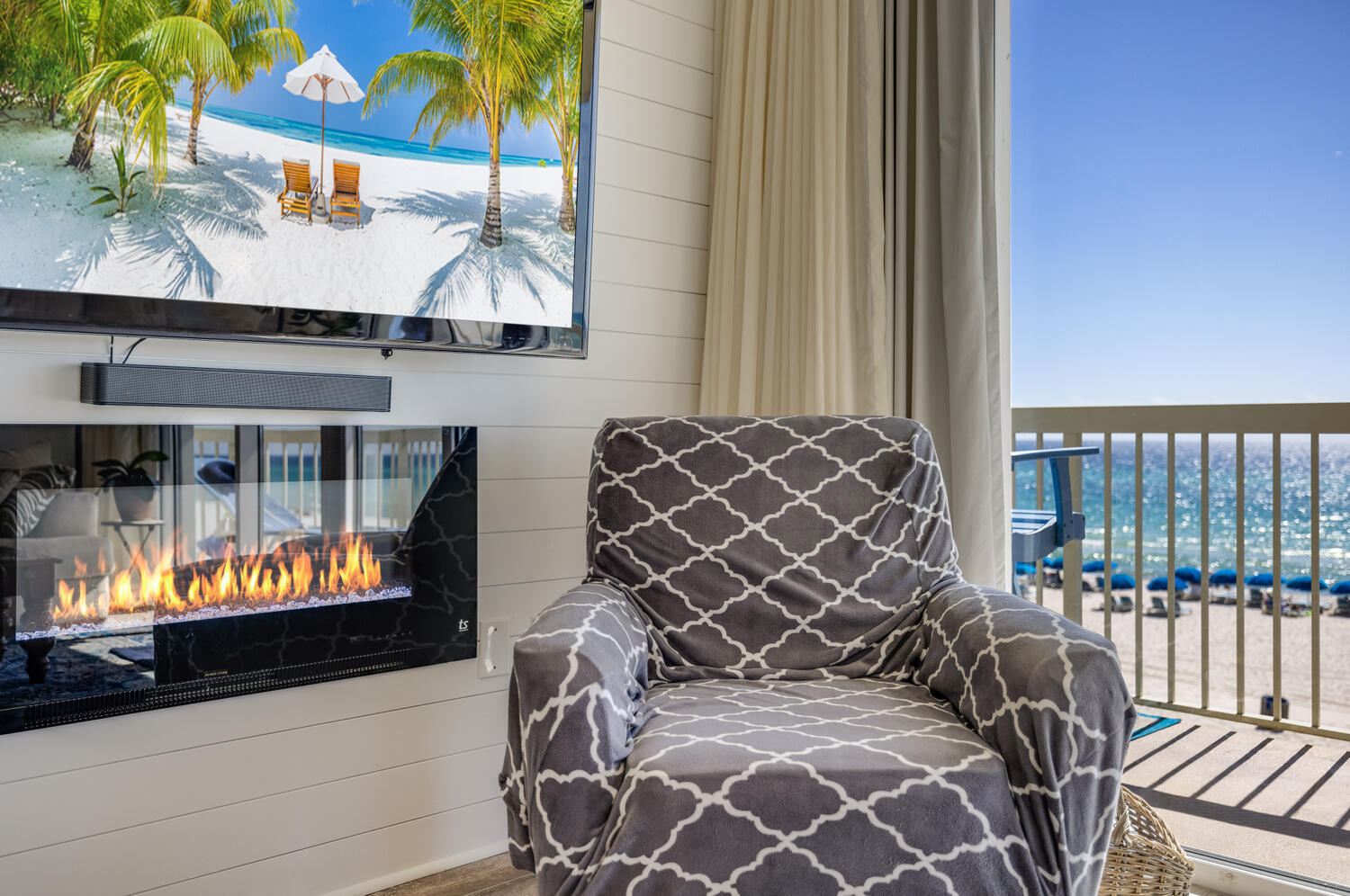 CELADON BEACH - Residential