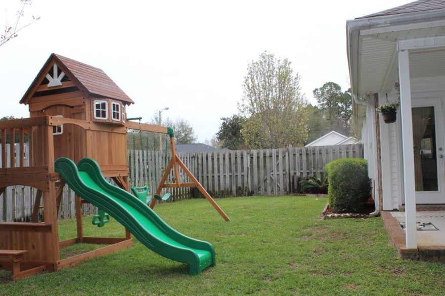 Well maintained 3 bedroom and 2 bath home with nearly 1550 sq feet of living space. Kitchen has a center island with storage space, and breakfast bar. The master suite has a marble tub and contertops, dual vanities and nice walk in closet. The family room has a fireplace. There is a separate laundry room. The large backyard is fenced.