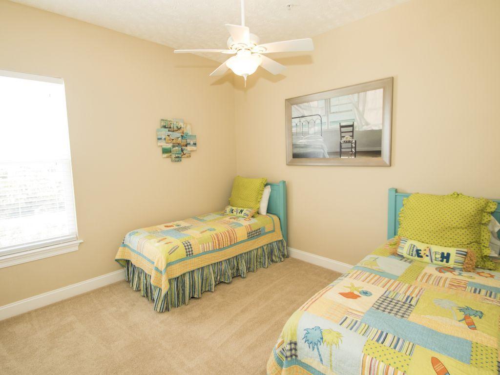 VISTA DEL MAR CONDO - Residential