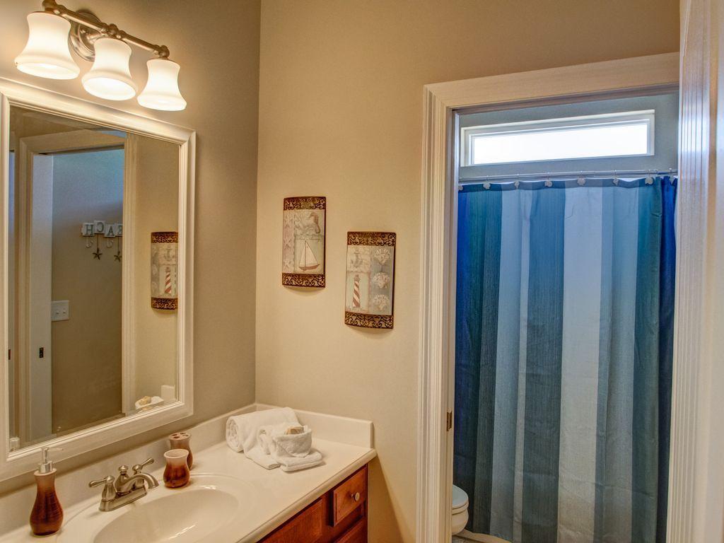 VISTA DEL MAR CONDO - Residential