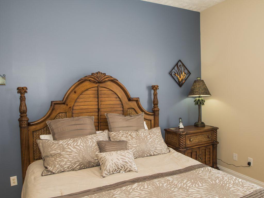 VISTA DEL MAR CONDO - Residential