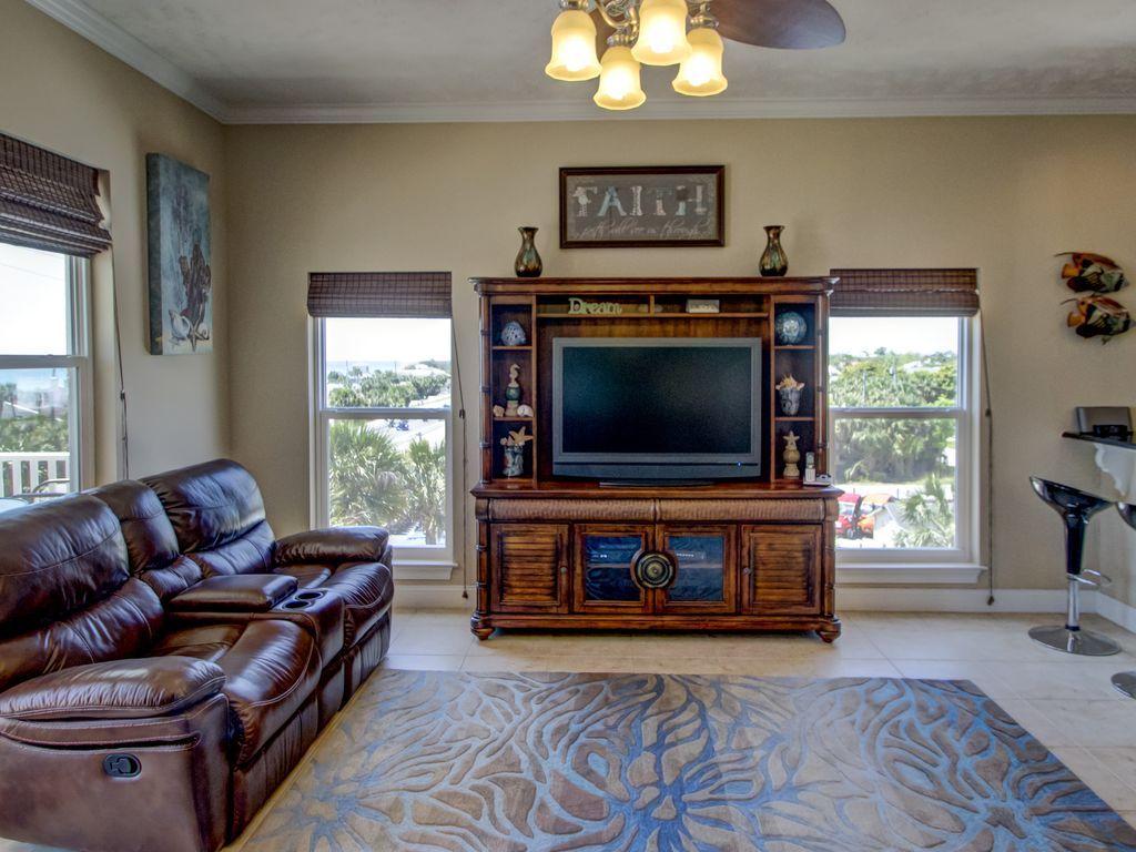 VISTA DEL MAR CONDO - Residential