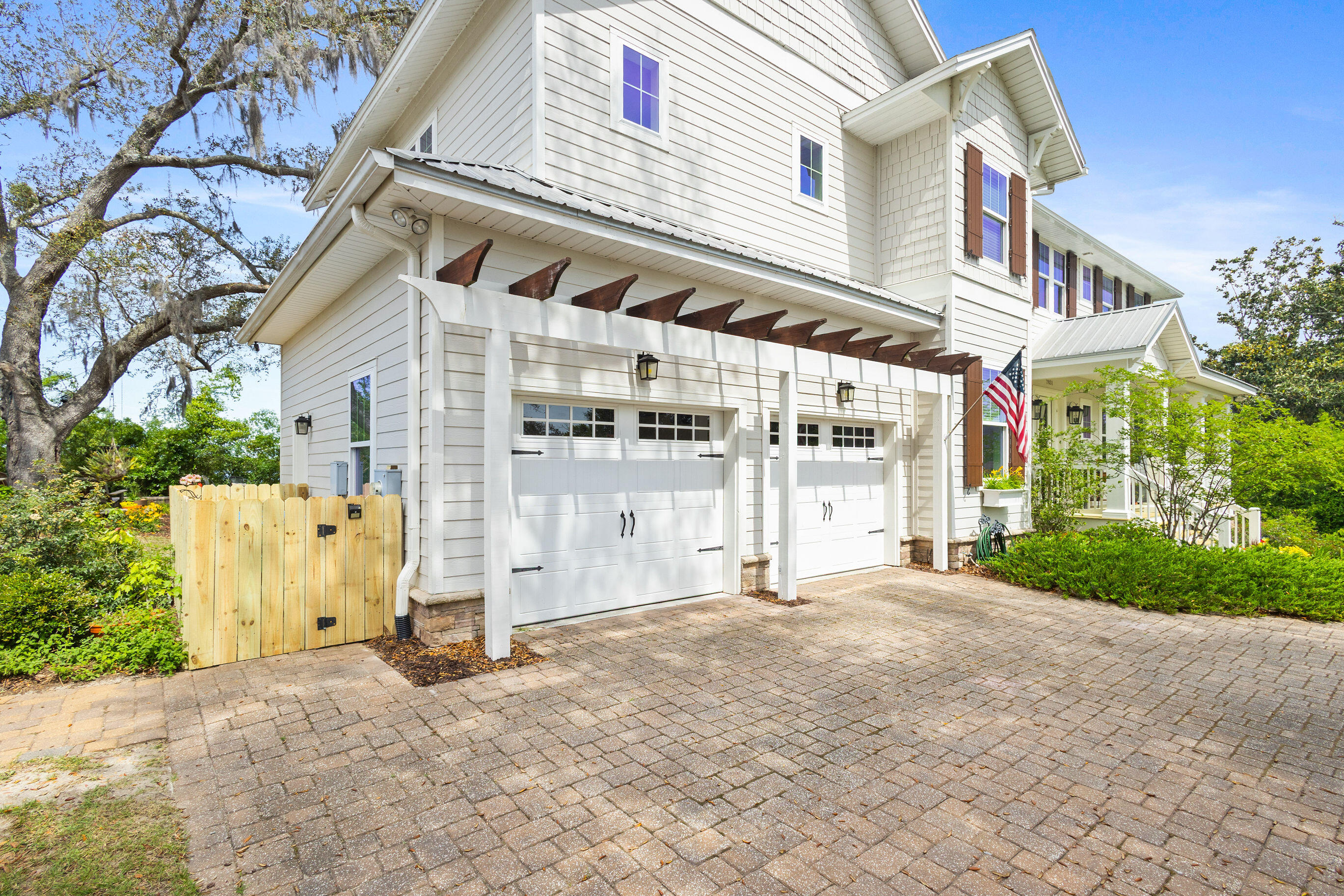 NO RECORDED SUBDIVISION - Residential