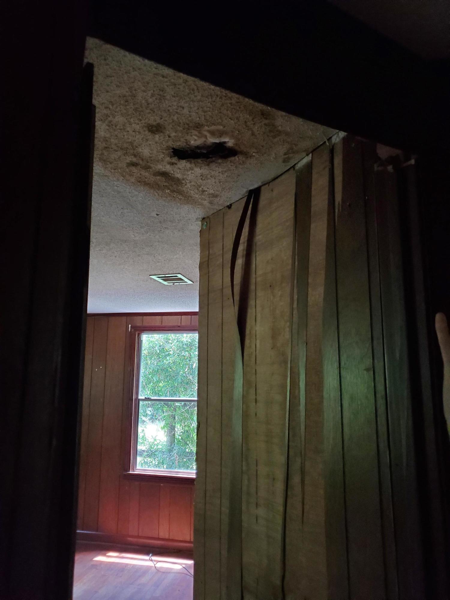 MORRIS ADDN TO CRESTVIEW - Residential