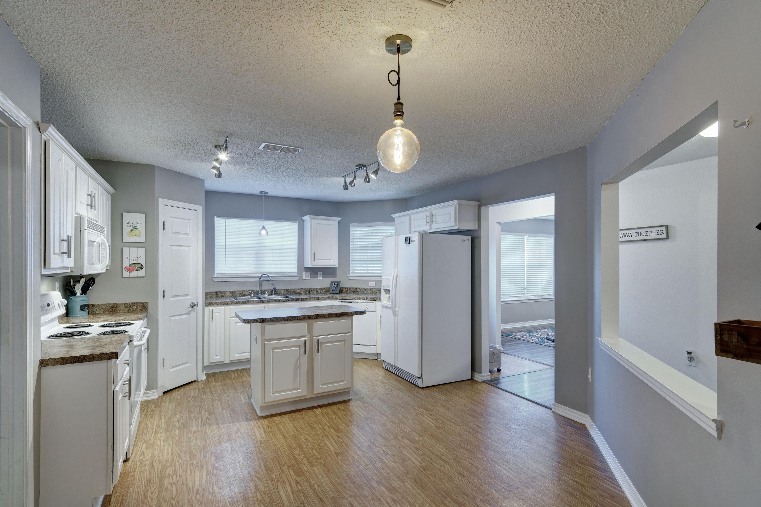 REDSTONE ESTATES - Residential