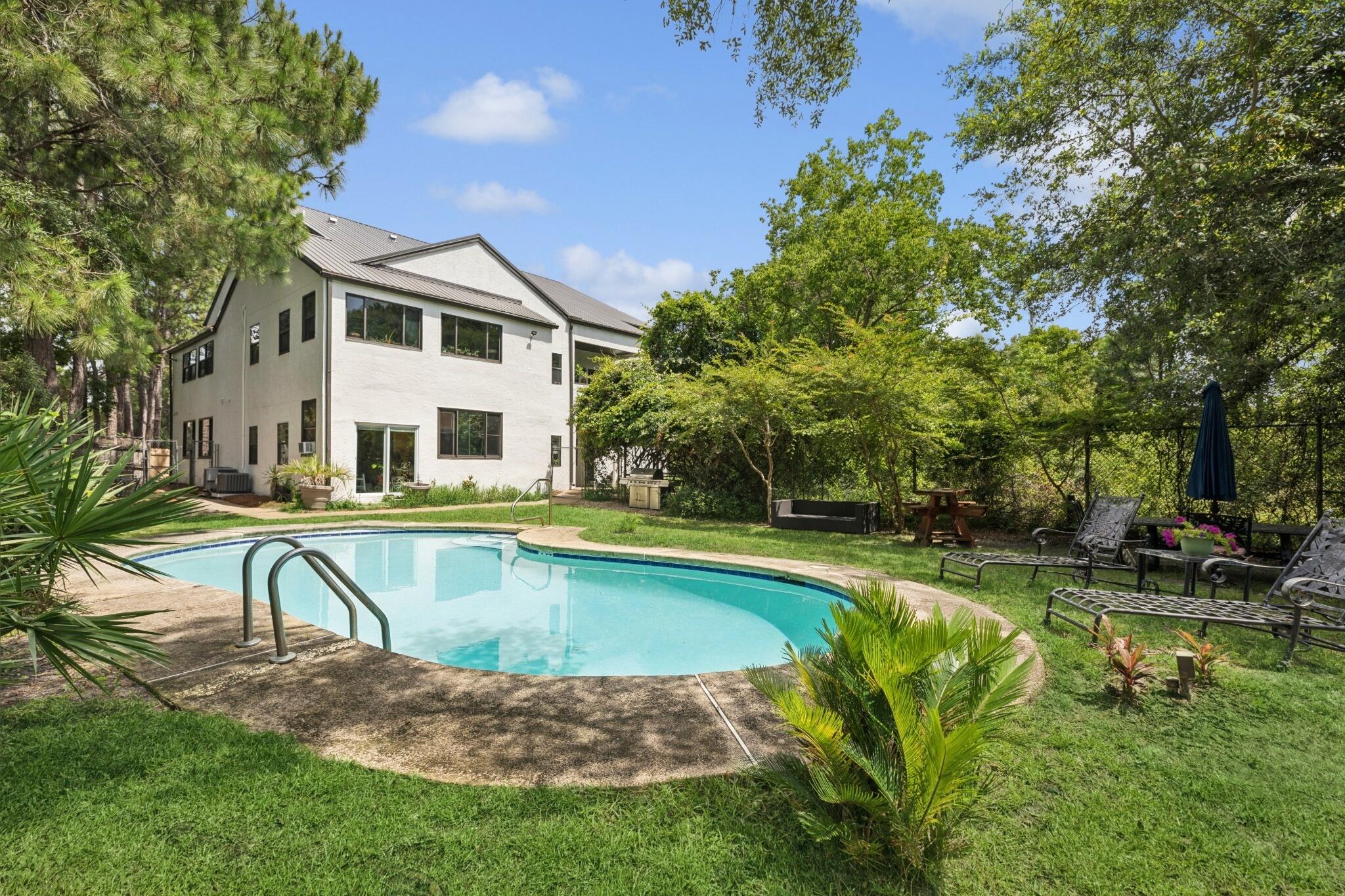 800 INDIAN TRAIL CONDO - Residential