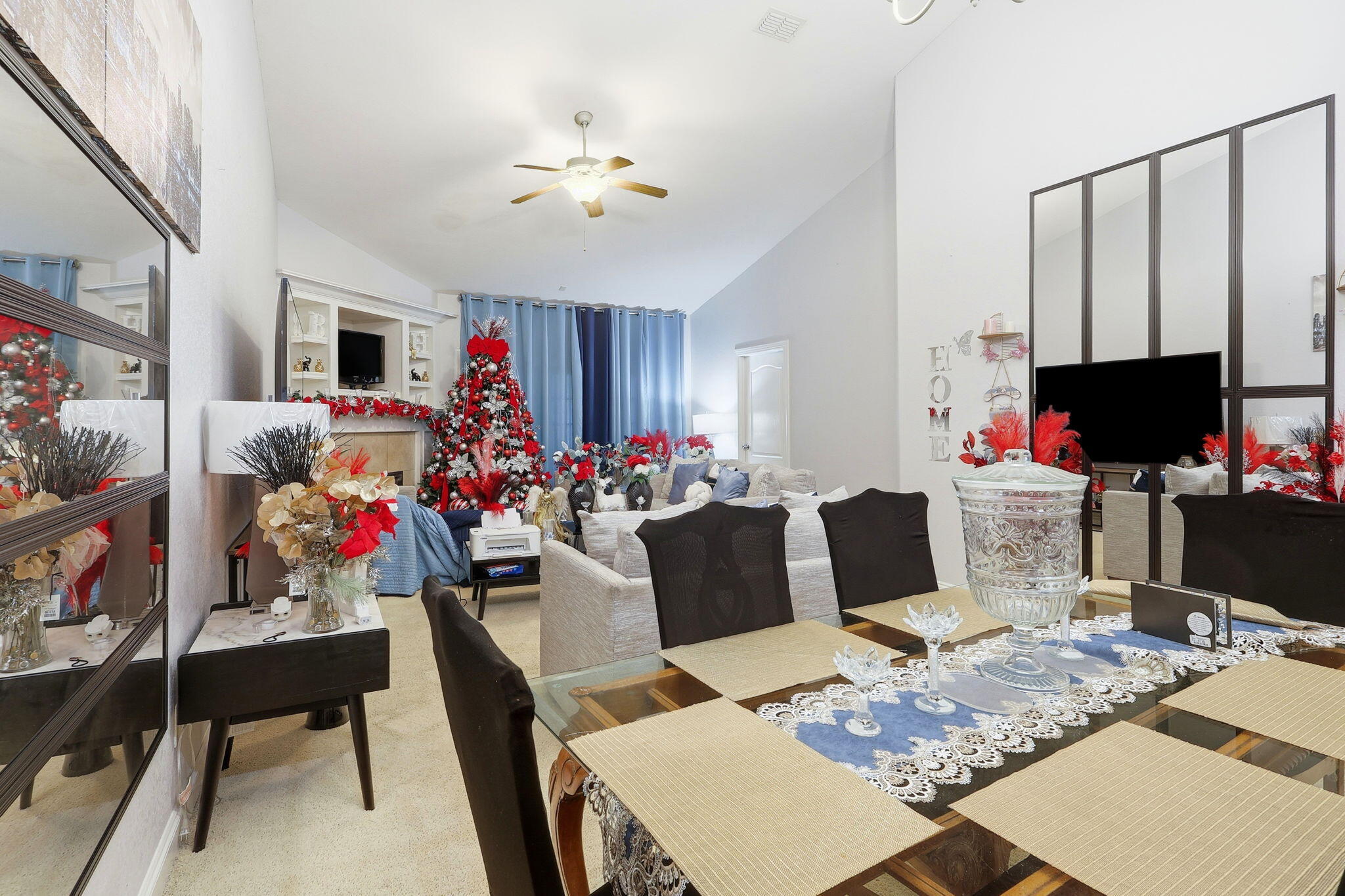 DIAMOND LAKES - Residential