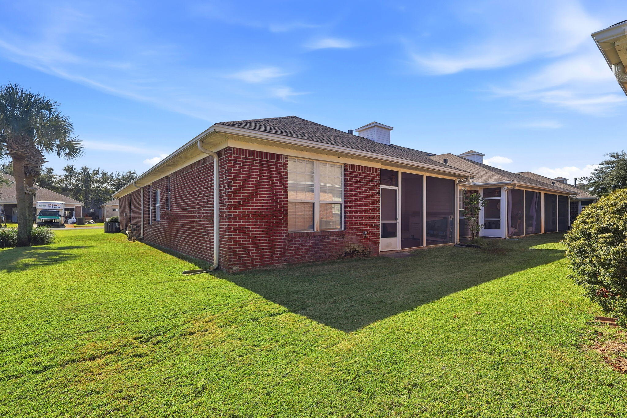 DIAMOND LAKES - Residential