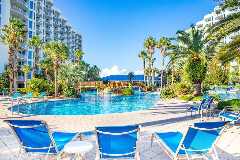 THE PALMS OF DESTIN - Residential